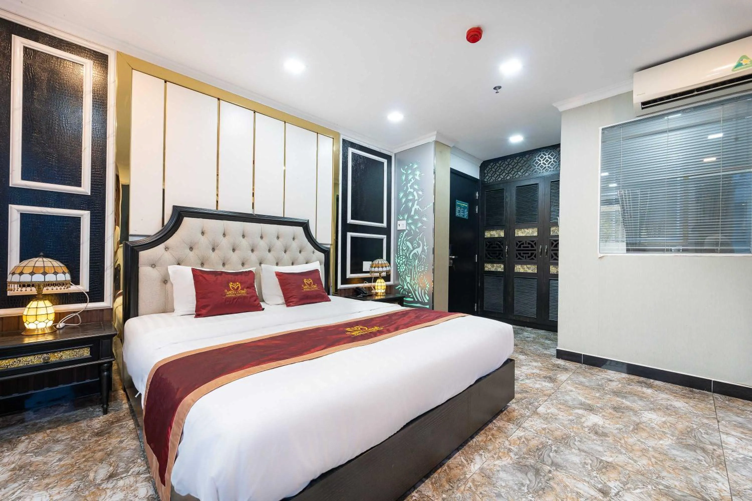 Bedroom, Bed in Collection O Havana Airport Hotel