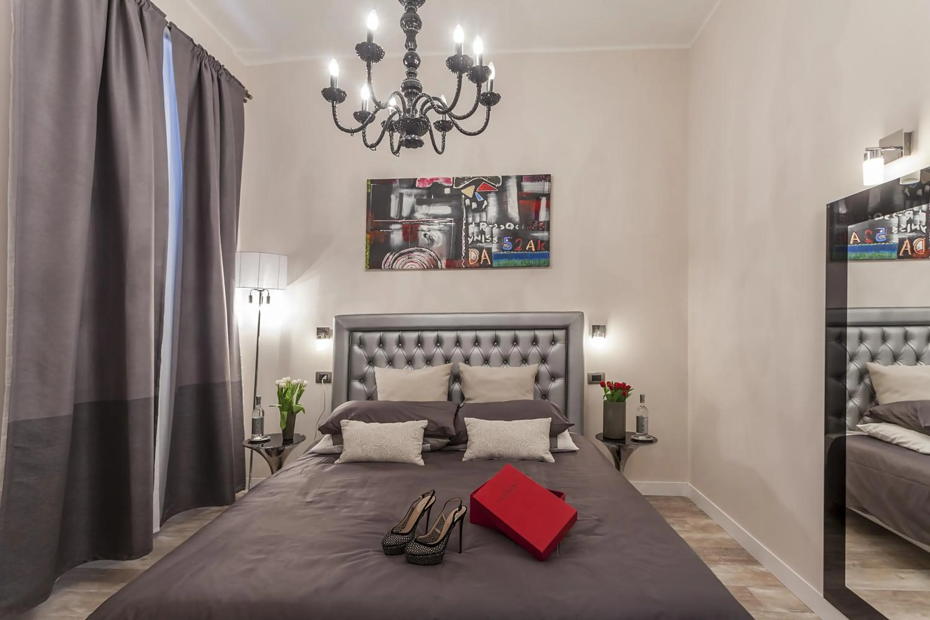 Bedroom, Bed in St. George's Vatican Suites