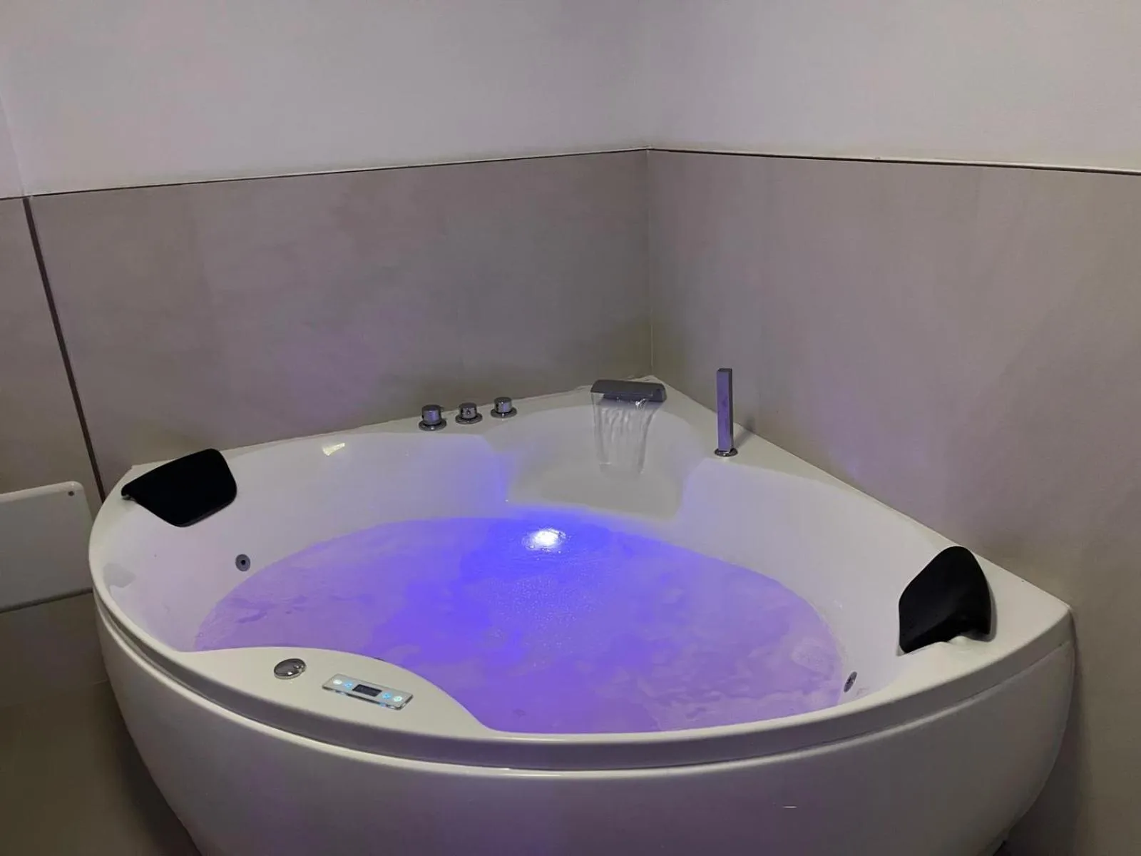 Hot Tub in La Maison di Luca