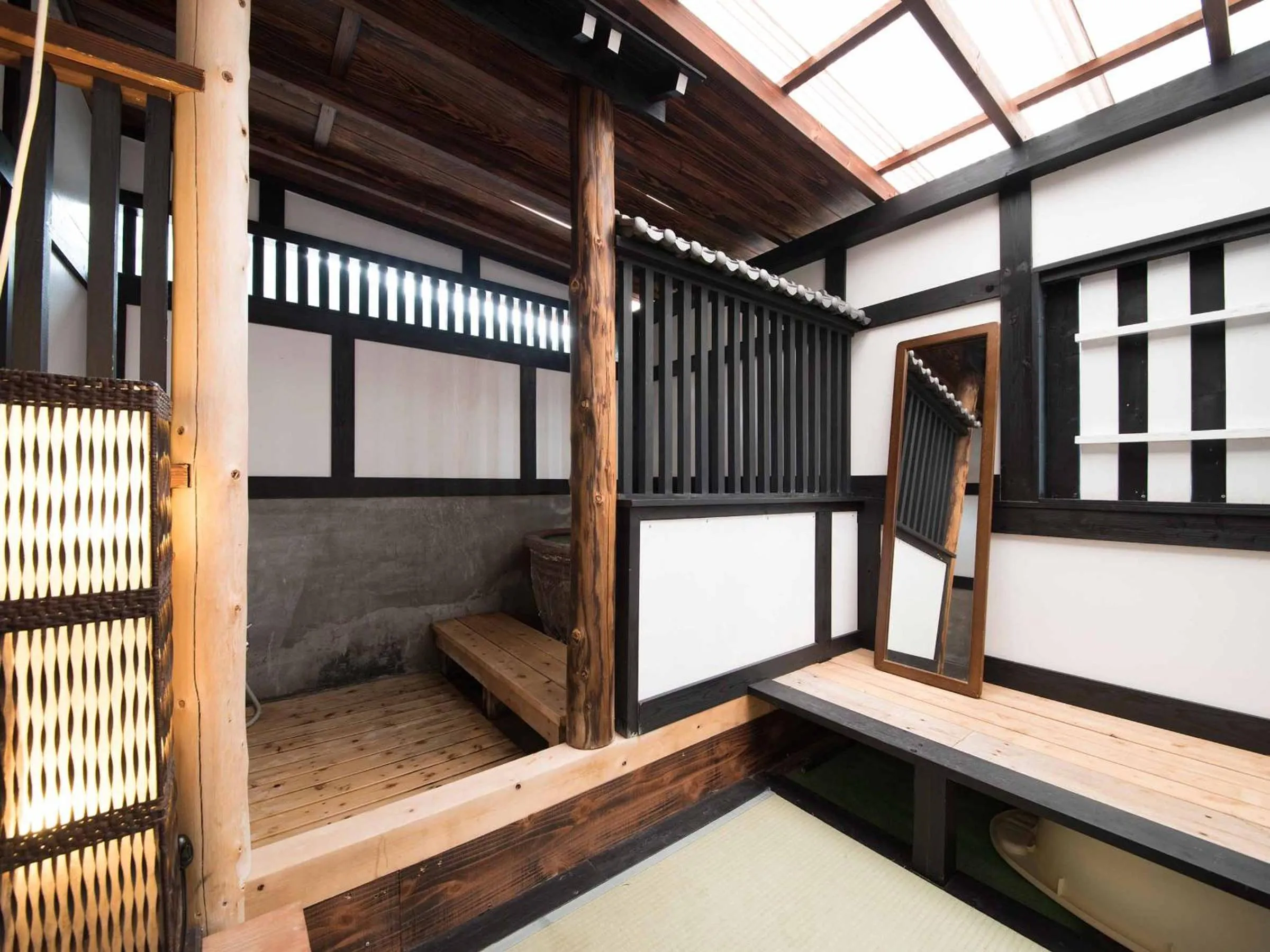 Bed in Yokohama Fujiyoshi Izuten