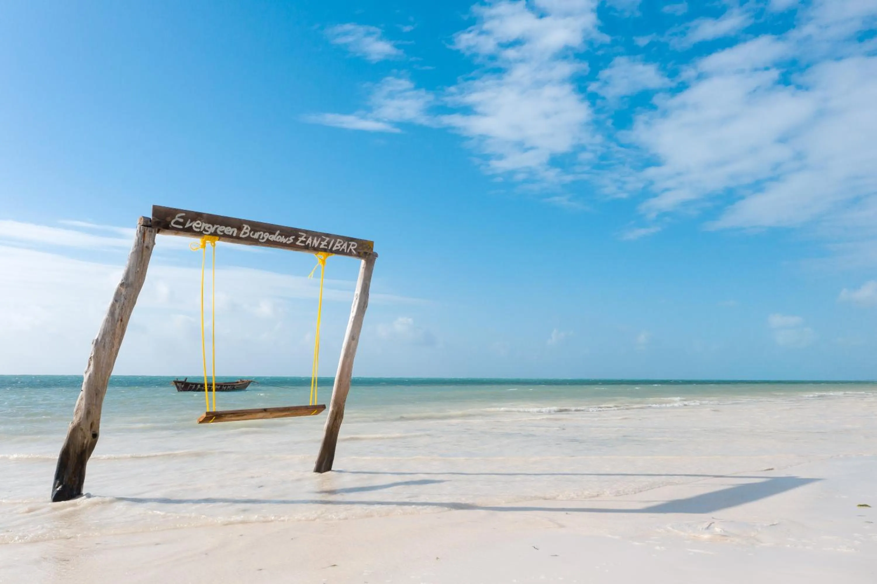 Beach in Evergreen Bungalows