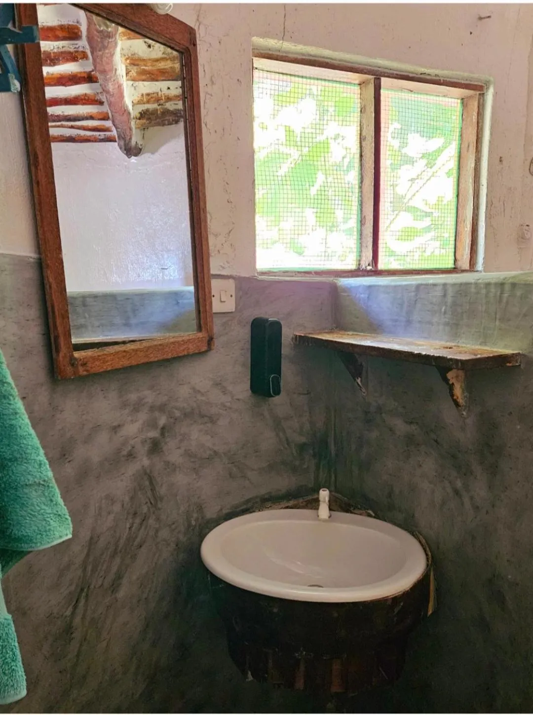 Bathroom in Evergreen Bungalows