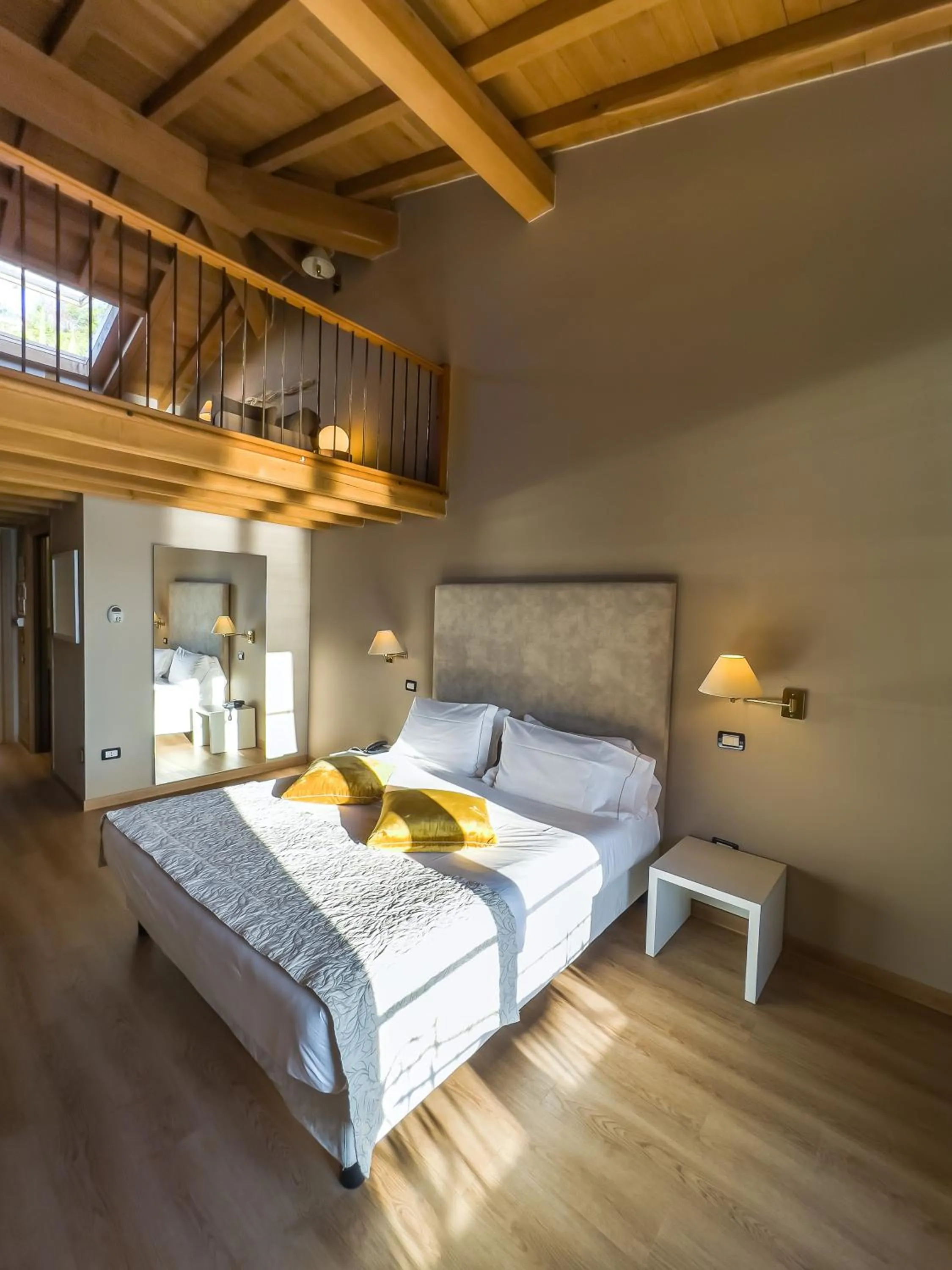 Bed in Hotel Villa Maria Au Lac - Estella Hotels Italia