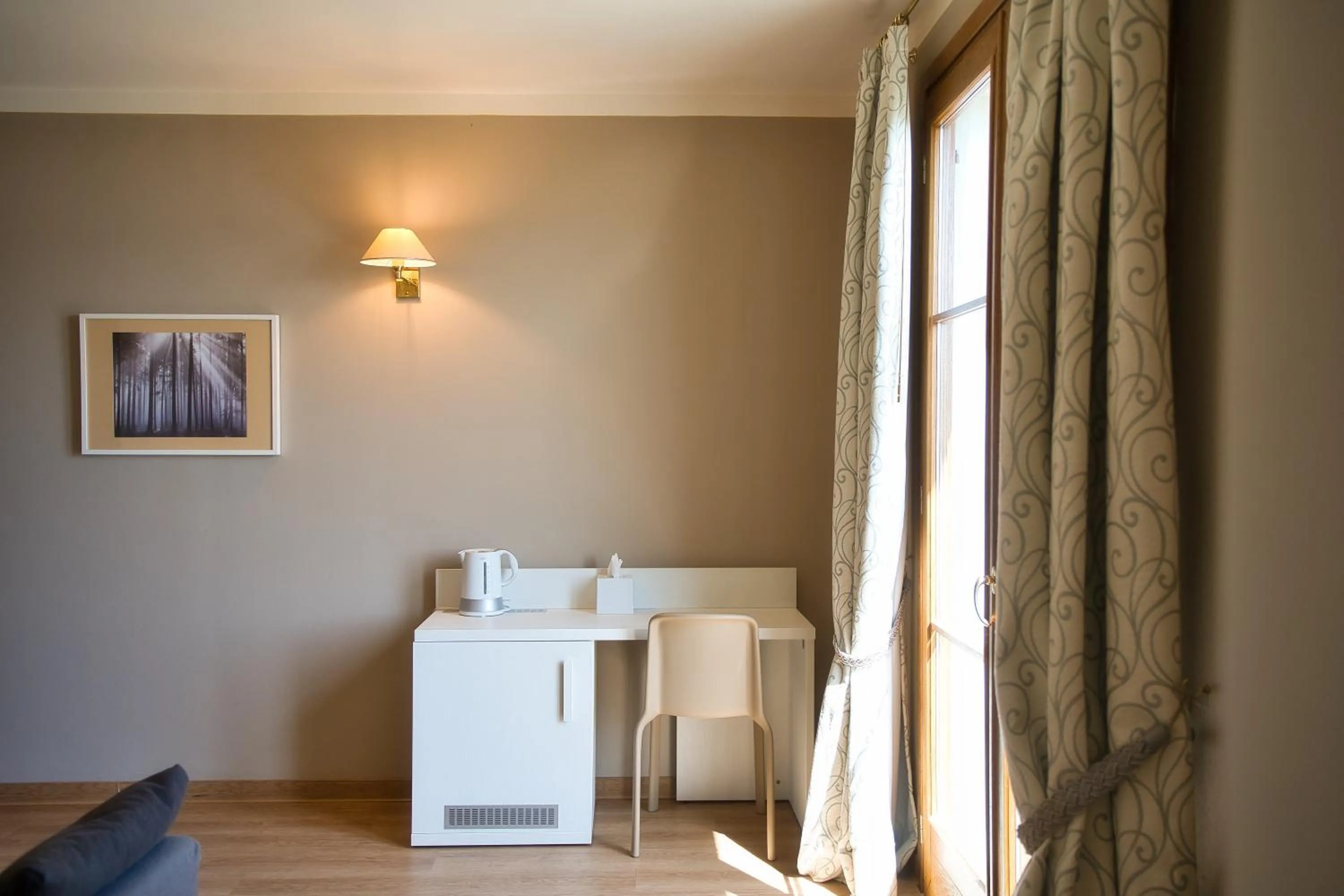 hair dresser in Hotel Villa Maria Au Lac - Estella Hotels Italia