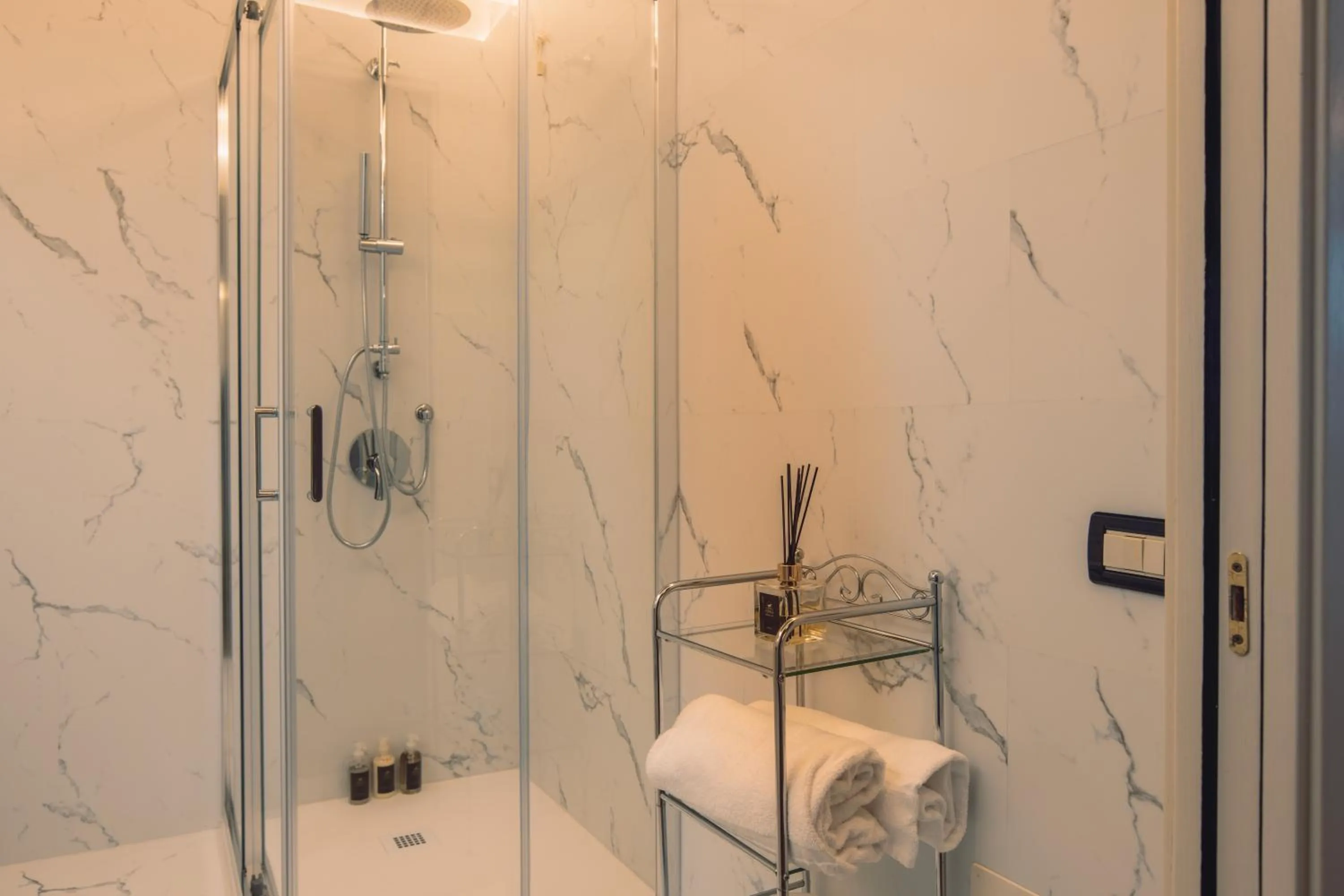 Bathroom in Hotel Villa Maria Au Lac - Estella Hotels Italia