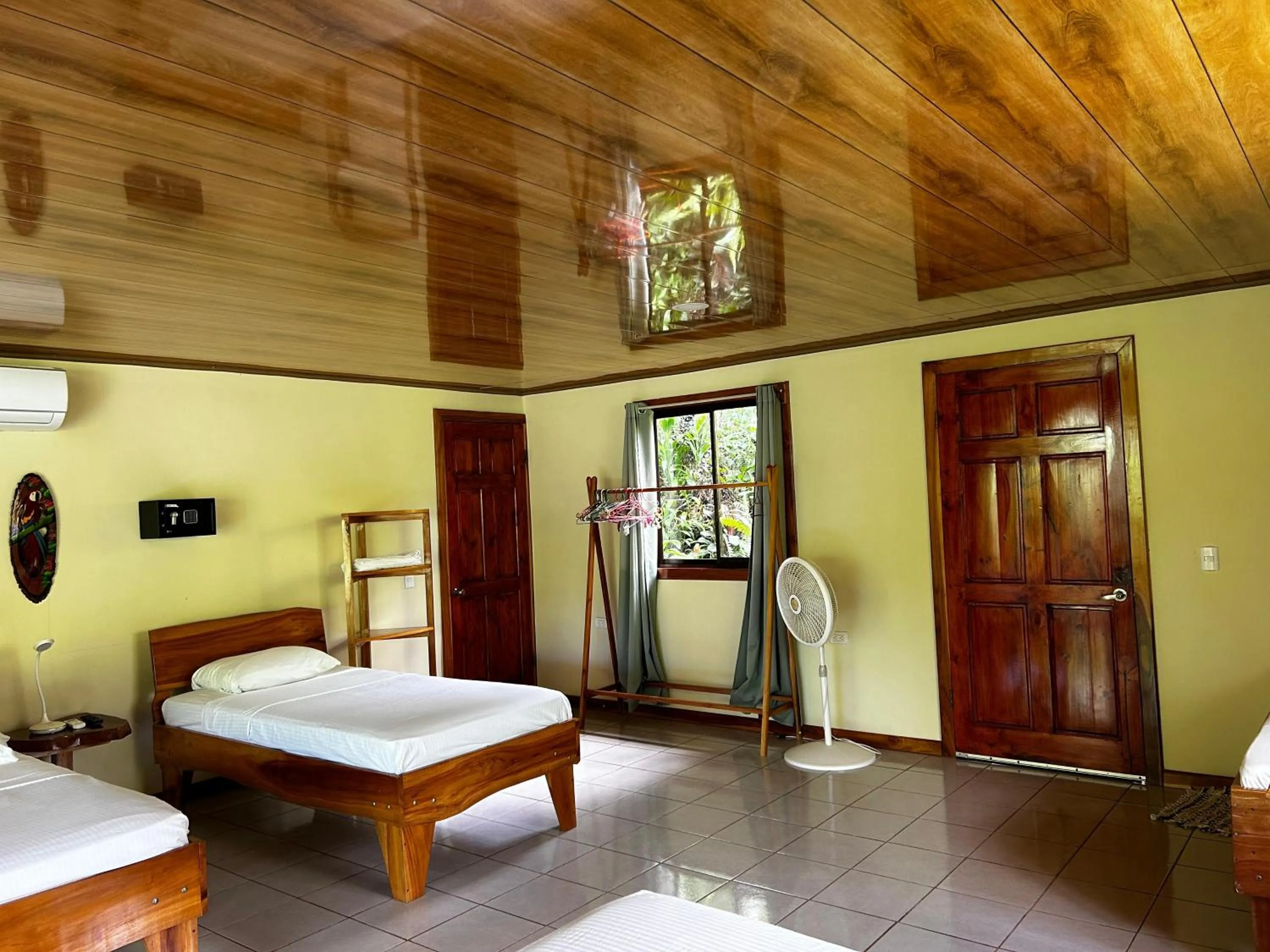 Bed in Vista Drake Lodge