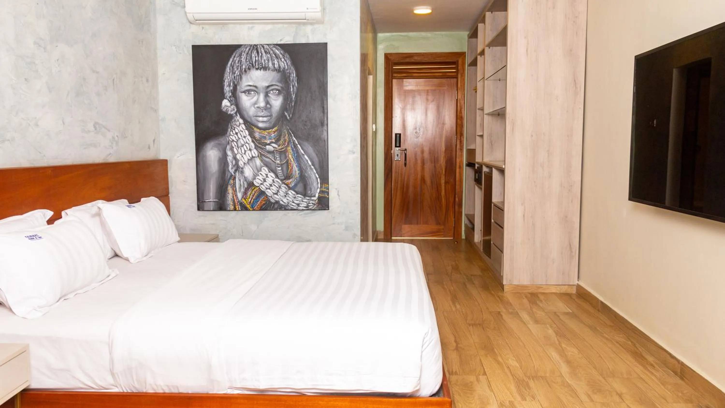 Photo of the whole room, Bed in Fairway Hotel & Spa