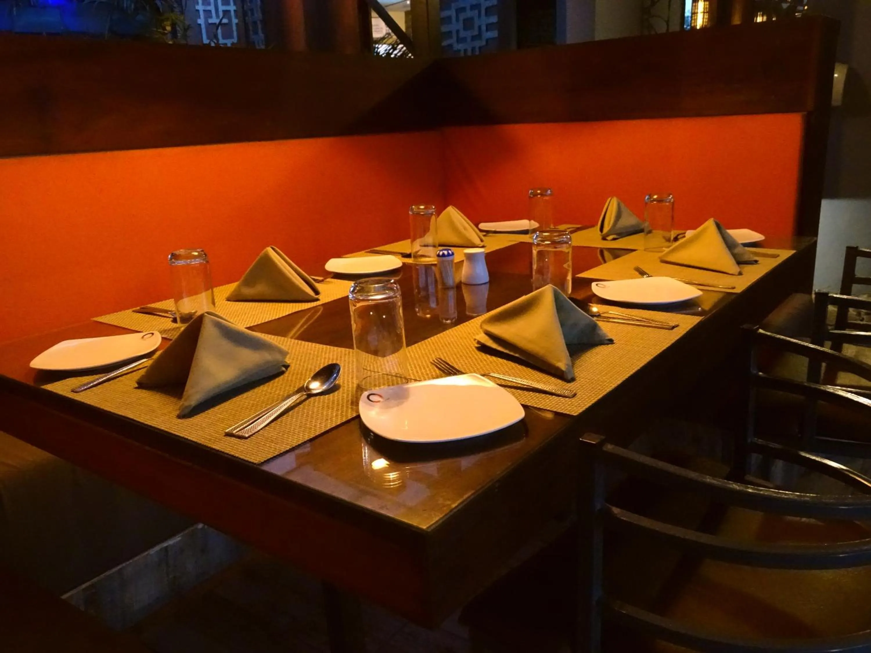 Food and drinks in Fairway Hotel & Spa