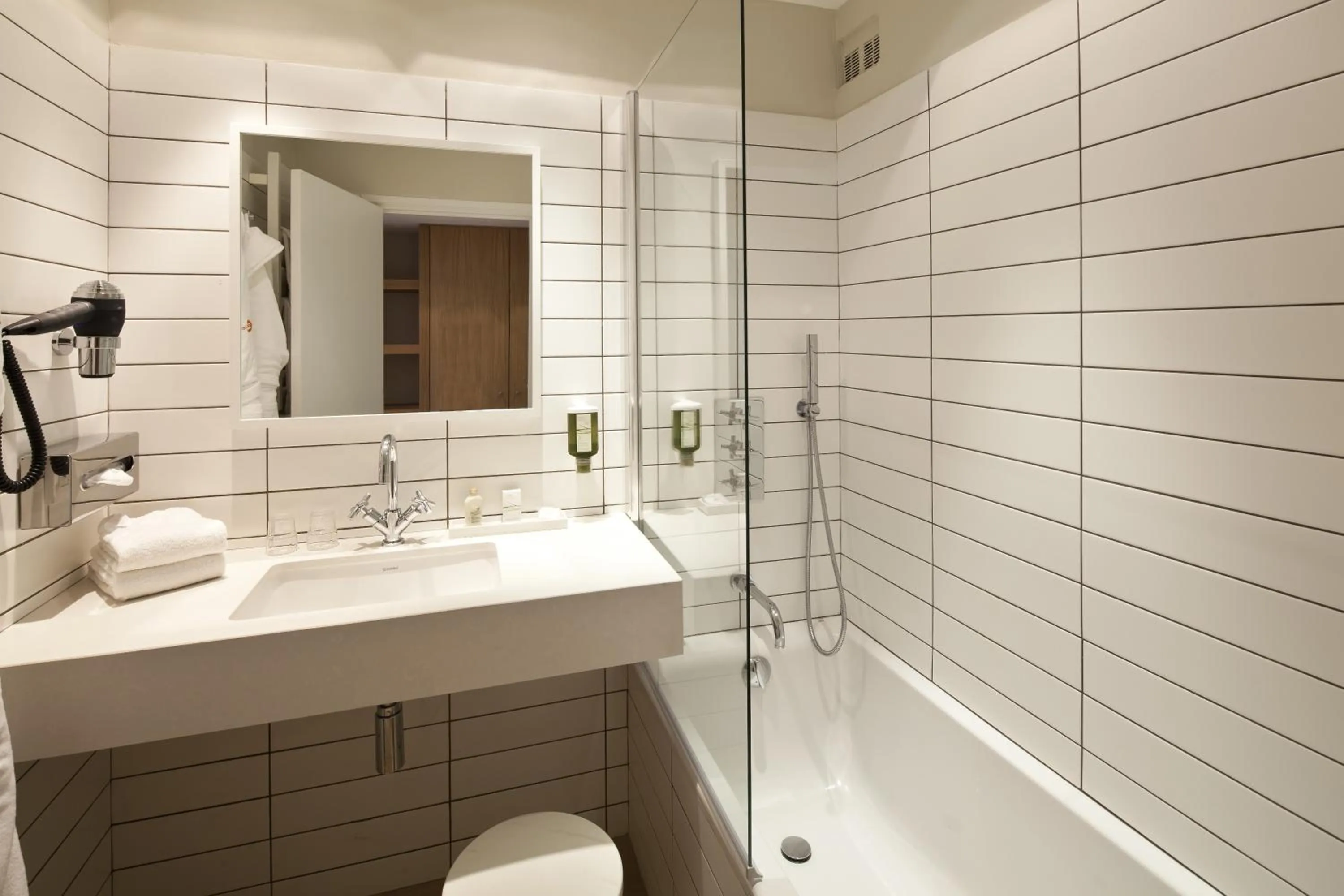 Bathroom in Hotel des Lices