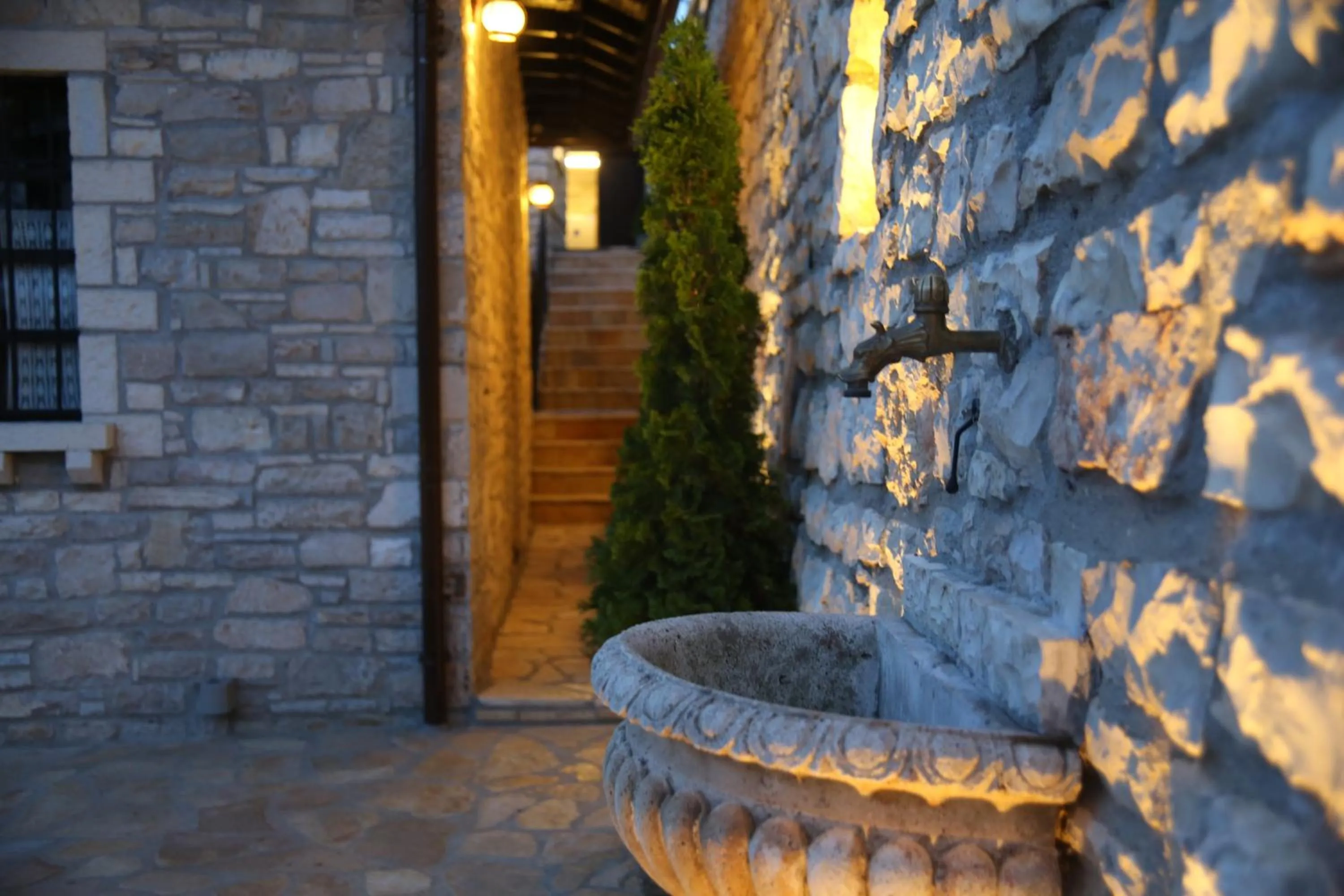 Communal lounge/ TV room in Hotel Vila Aleksander