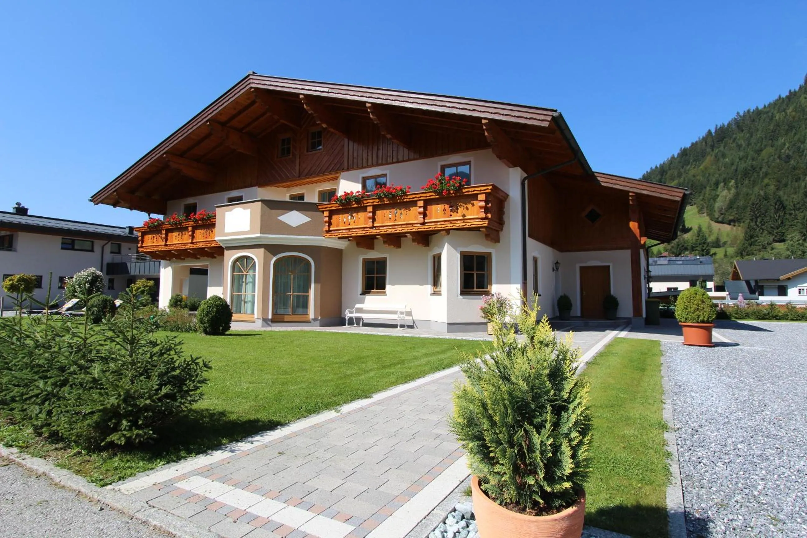 Garden view in Familie Meilinger - Werfenweng Ferienappartements