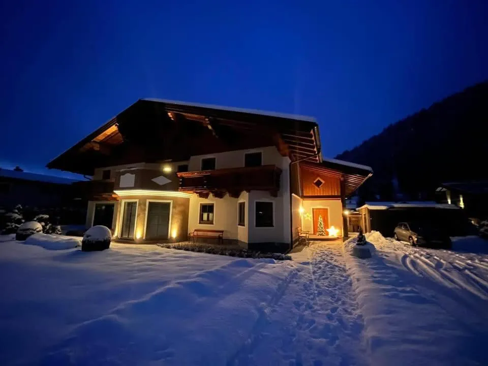 Property building in Familie Meilinger - Werfenweng Ferienappartements