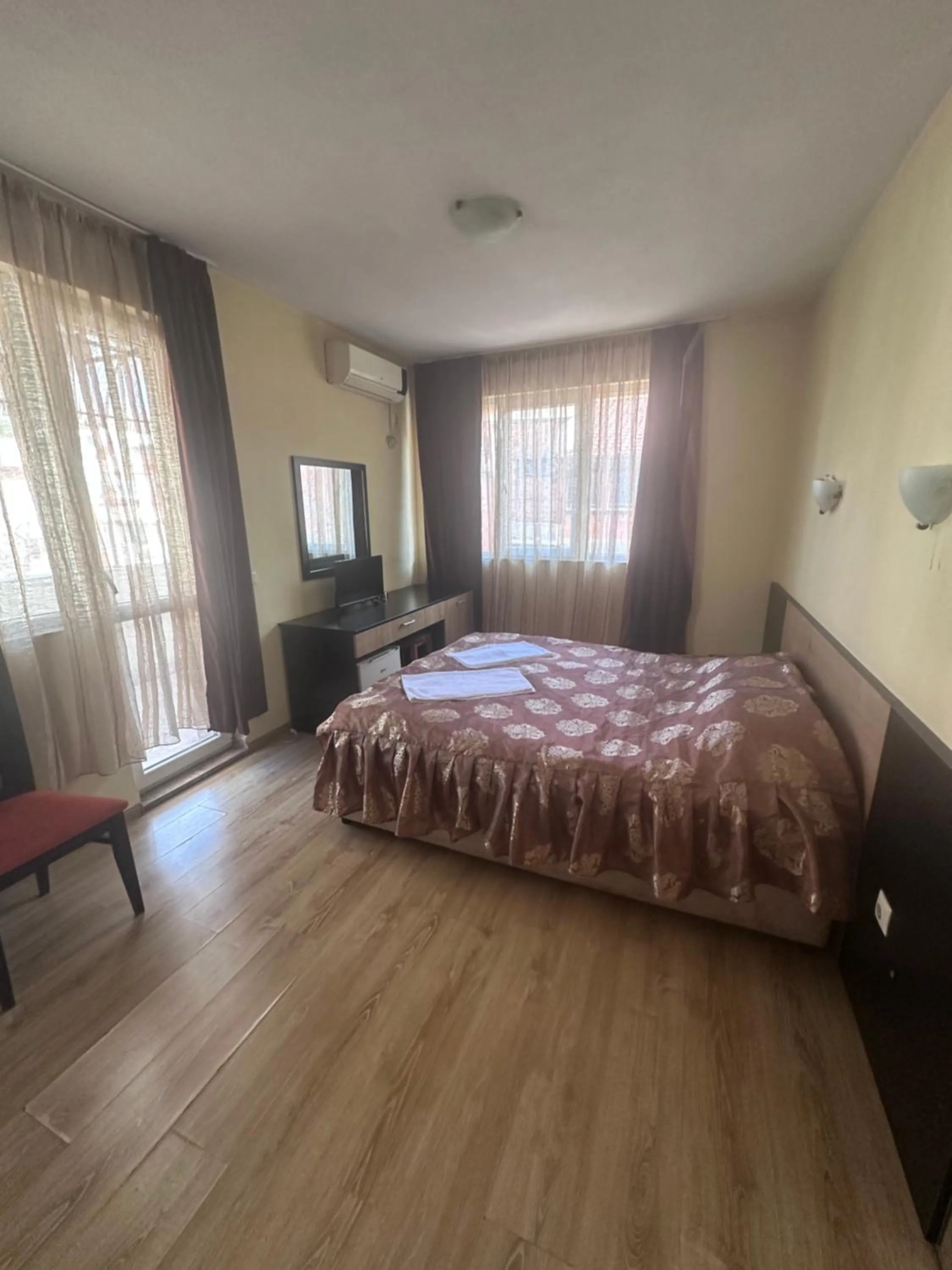 Double or Twin Room with Balcony in Hotel MERIDA