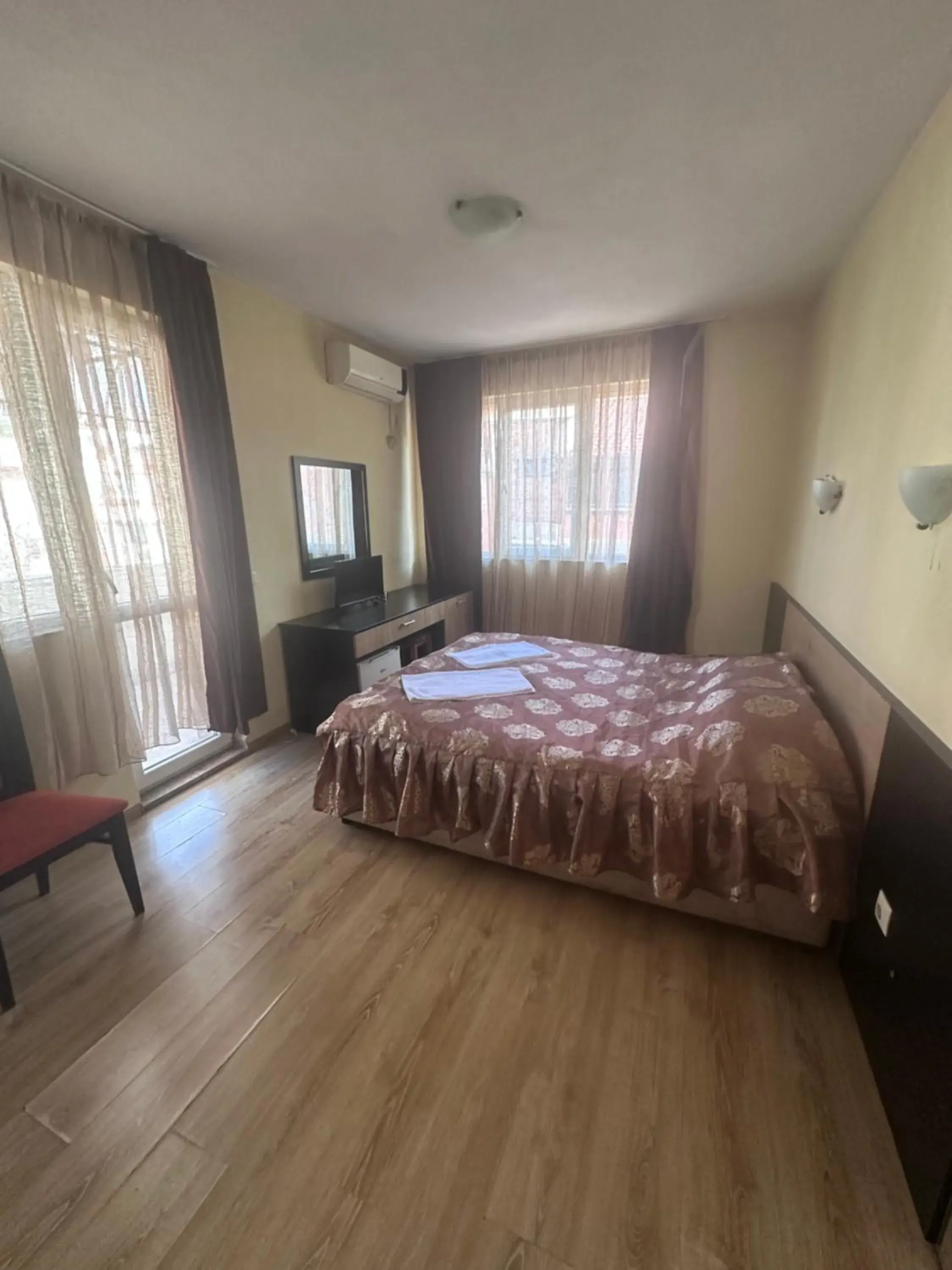 Double or Twin Room with Balcony in Hotel MERIDA Double or Twin Room with Balcony in Hotel MERIDA