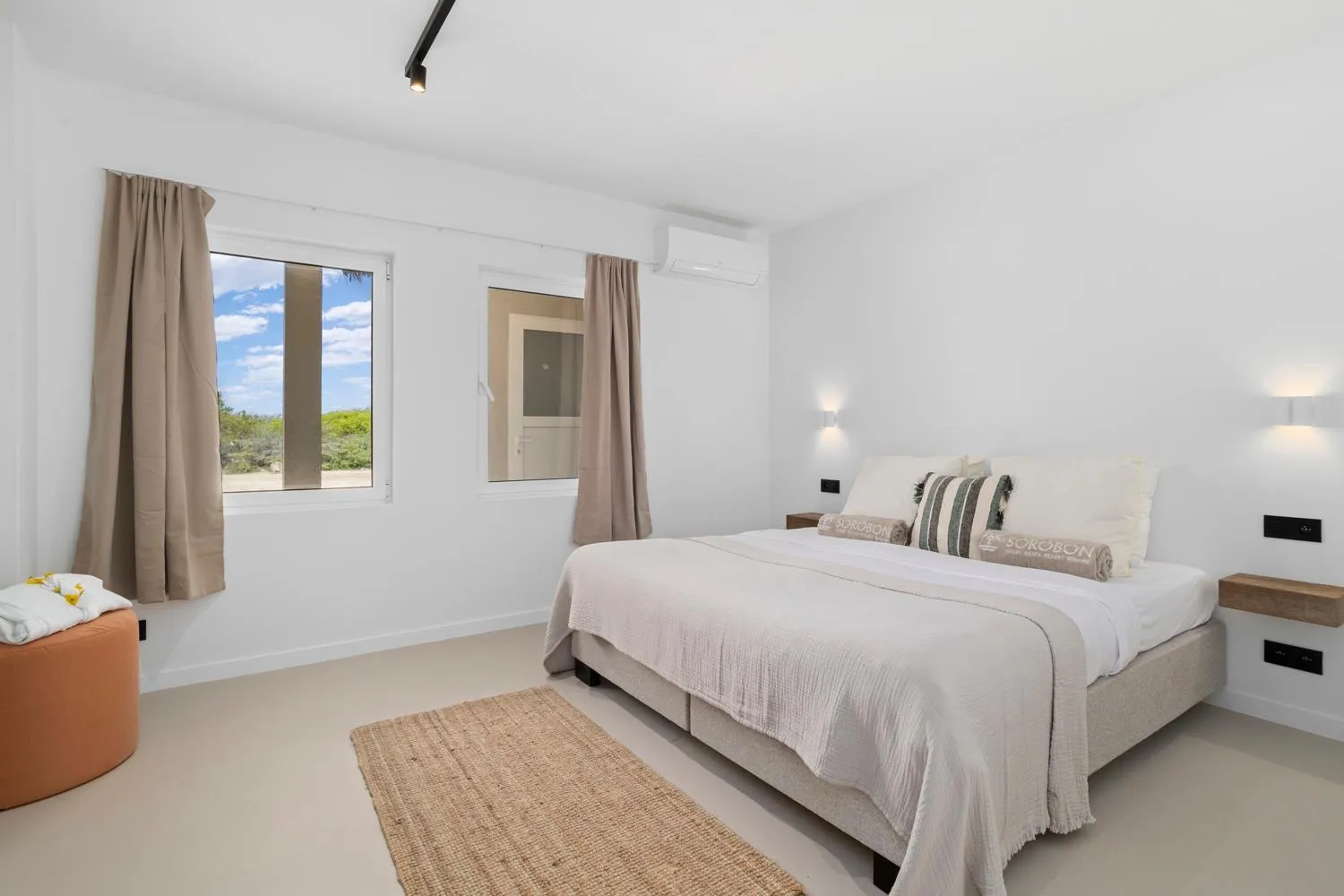 Bedroom, Bed in Sorobon Bay Hotel