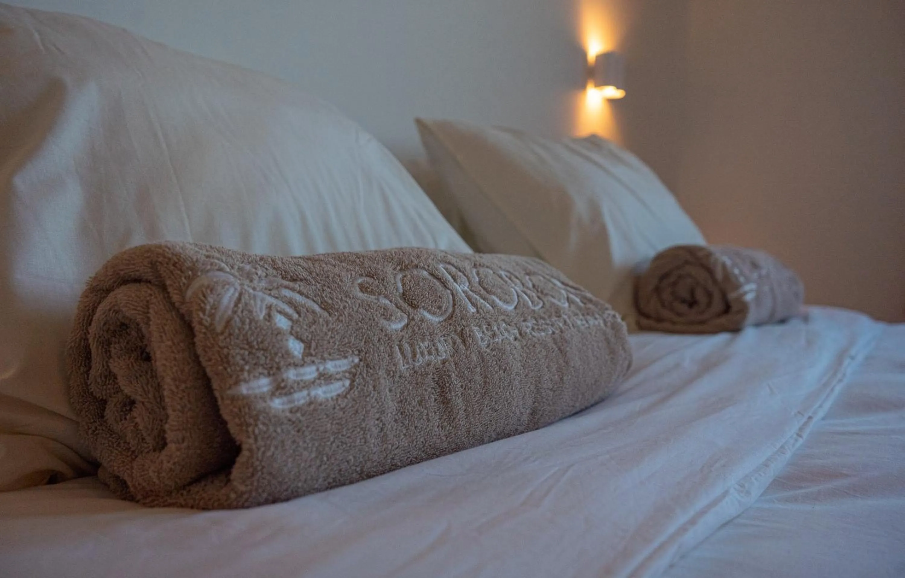 Bed in Sorobon Bay Hotel