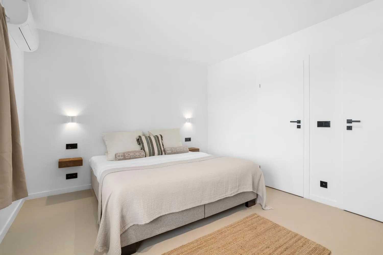 Bedroom, Bed in Sorobon Bay Hotel