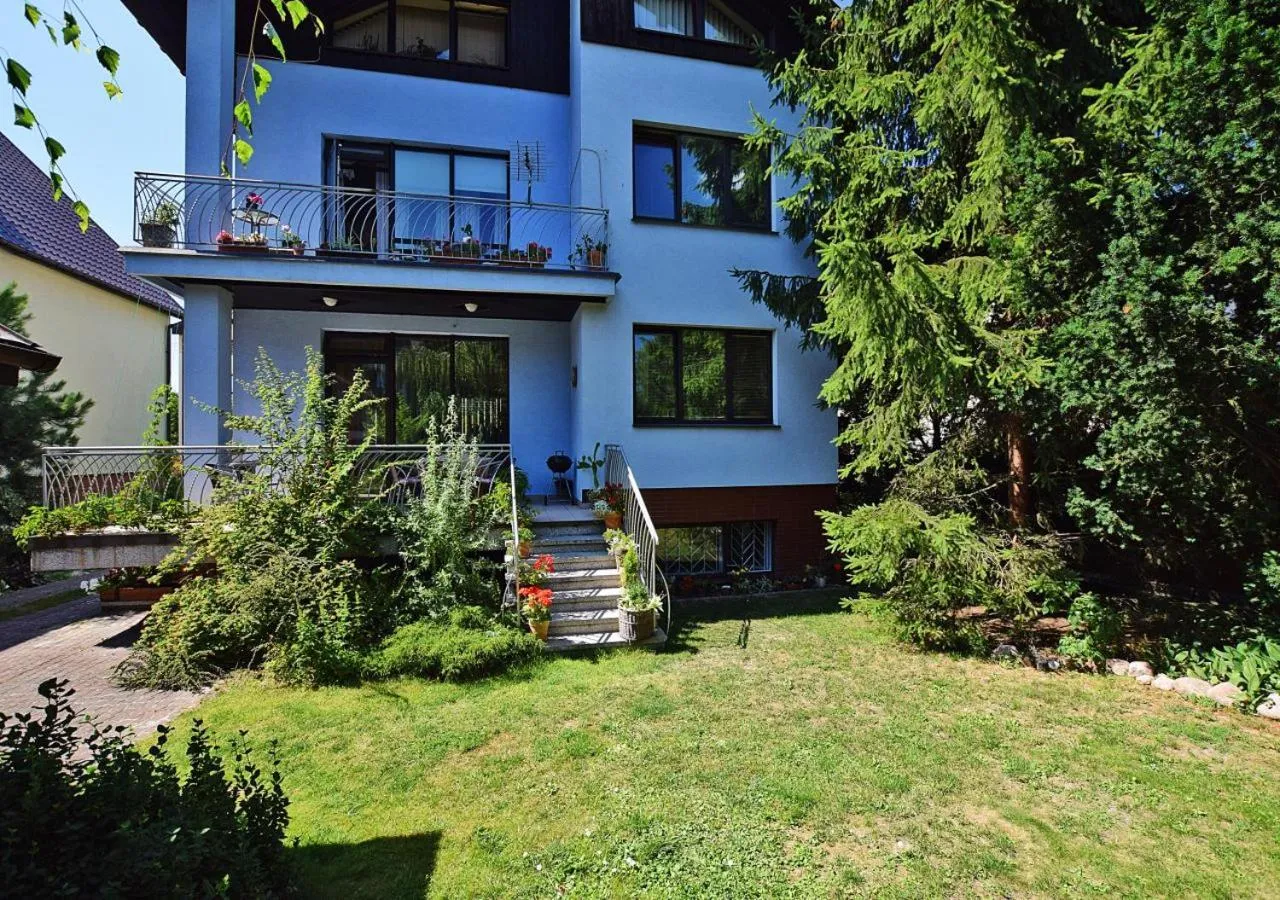 Property Building in Dom Tu i Teraz