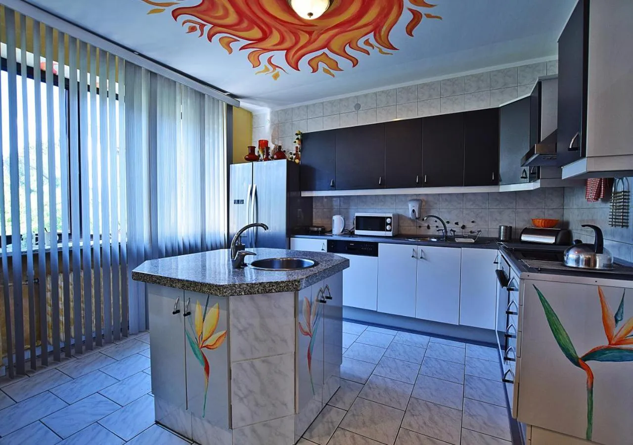 Kitchen or kitchenette, Kitchen/Kitchenette in Dom Tu i Teraz