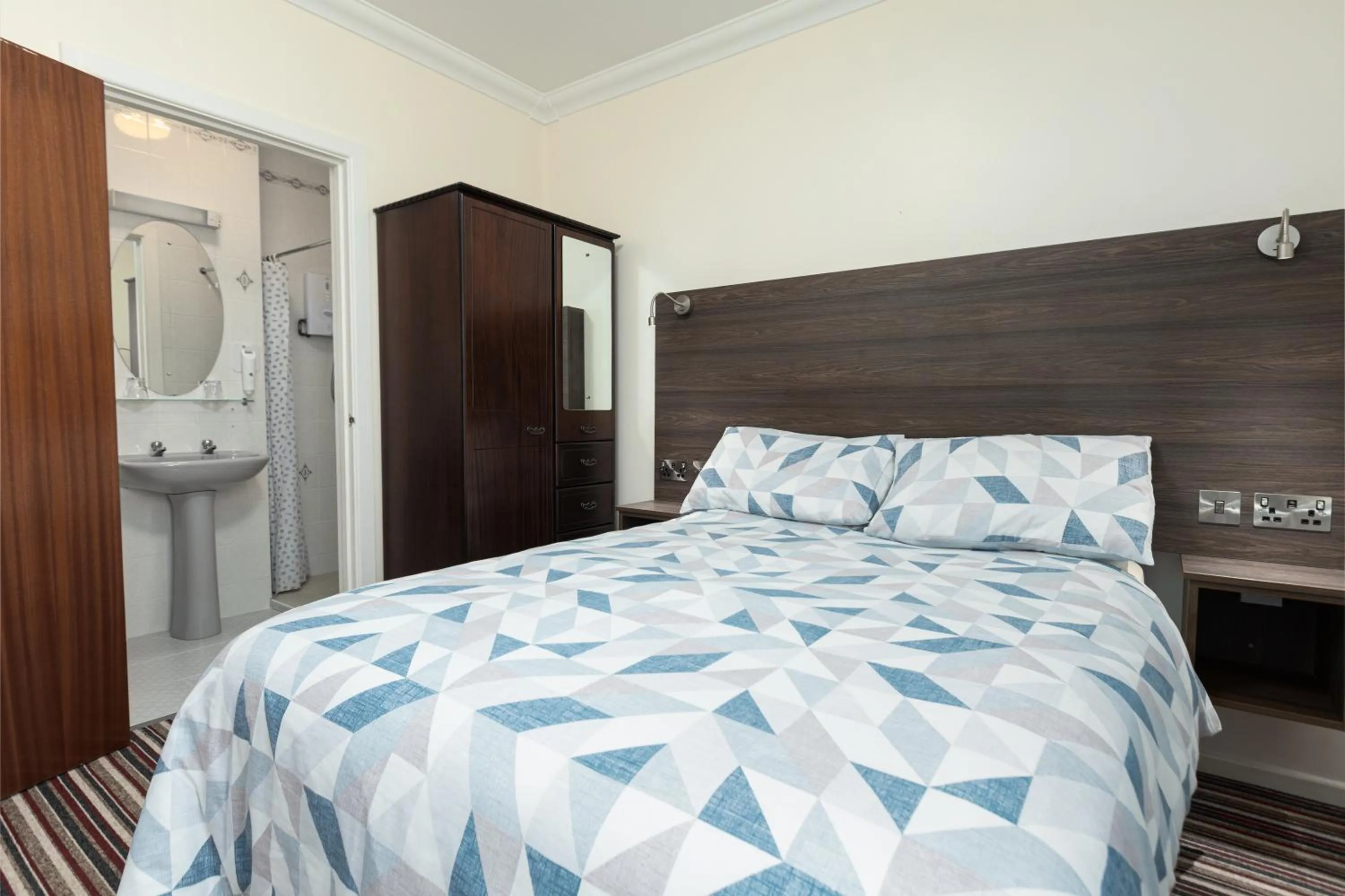 Bed in The Derg Arms B&B