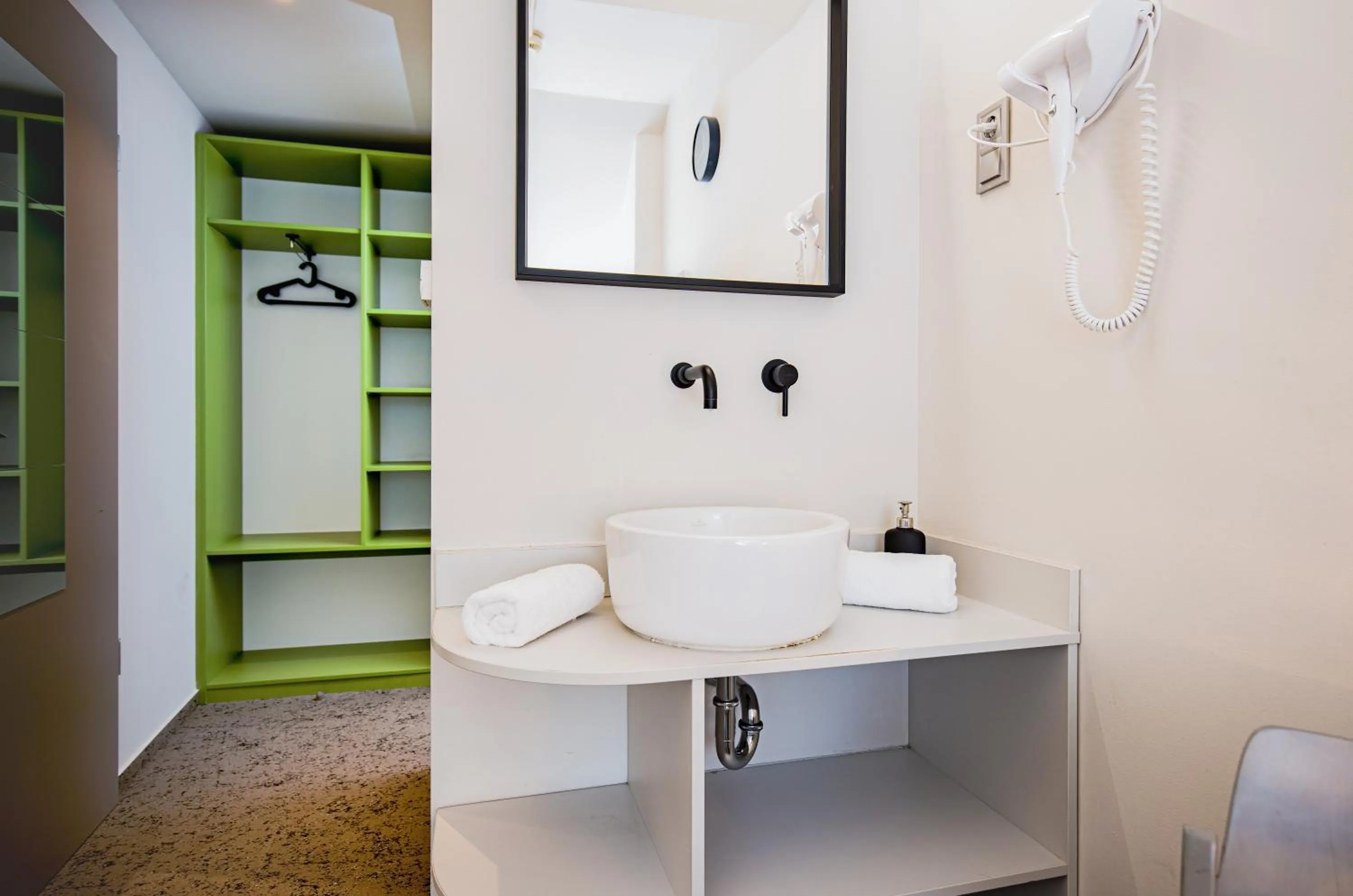 hair dryier in Maverick Central Market