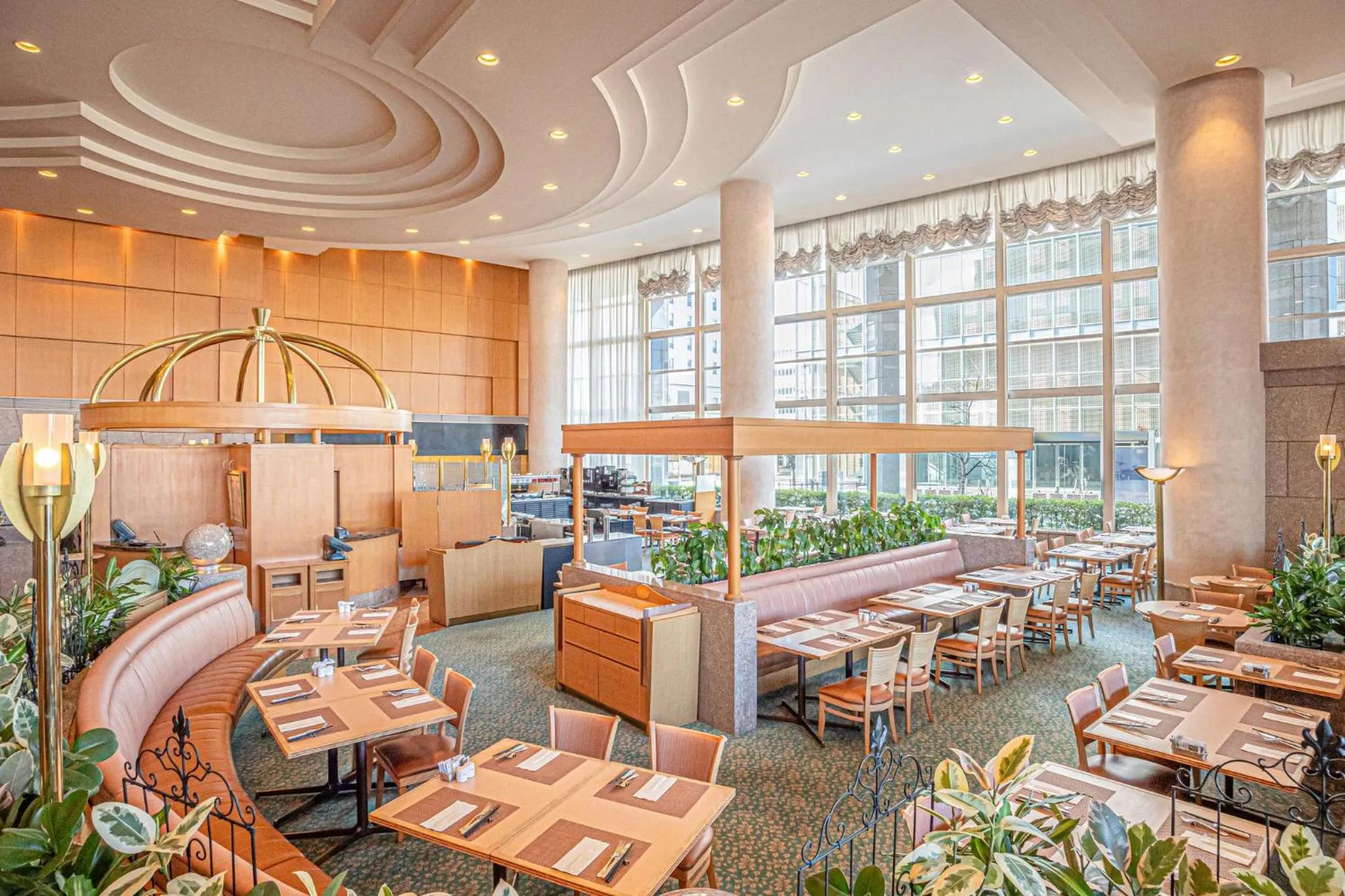Restaurant/places to eat in ANA Crowne Plaza Toyama by IHG