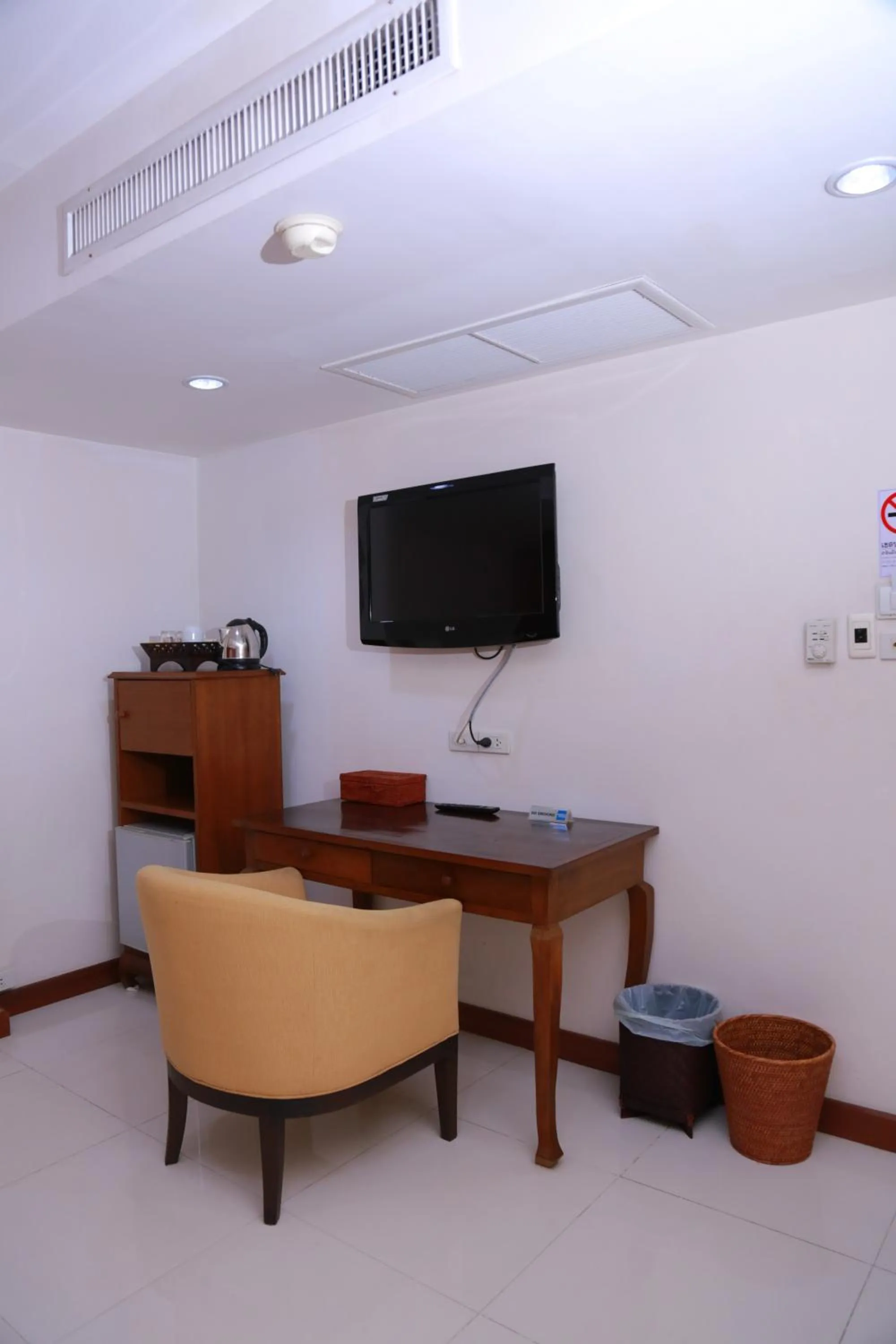 TV and multimedia in UPAR Hotels Silom