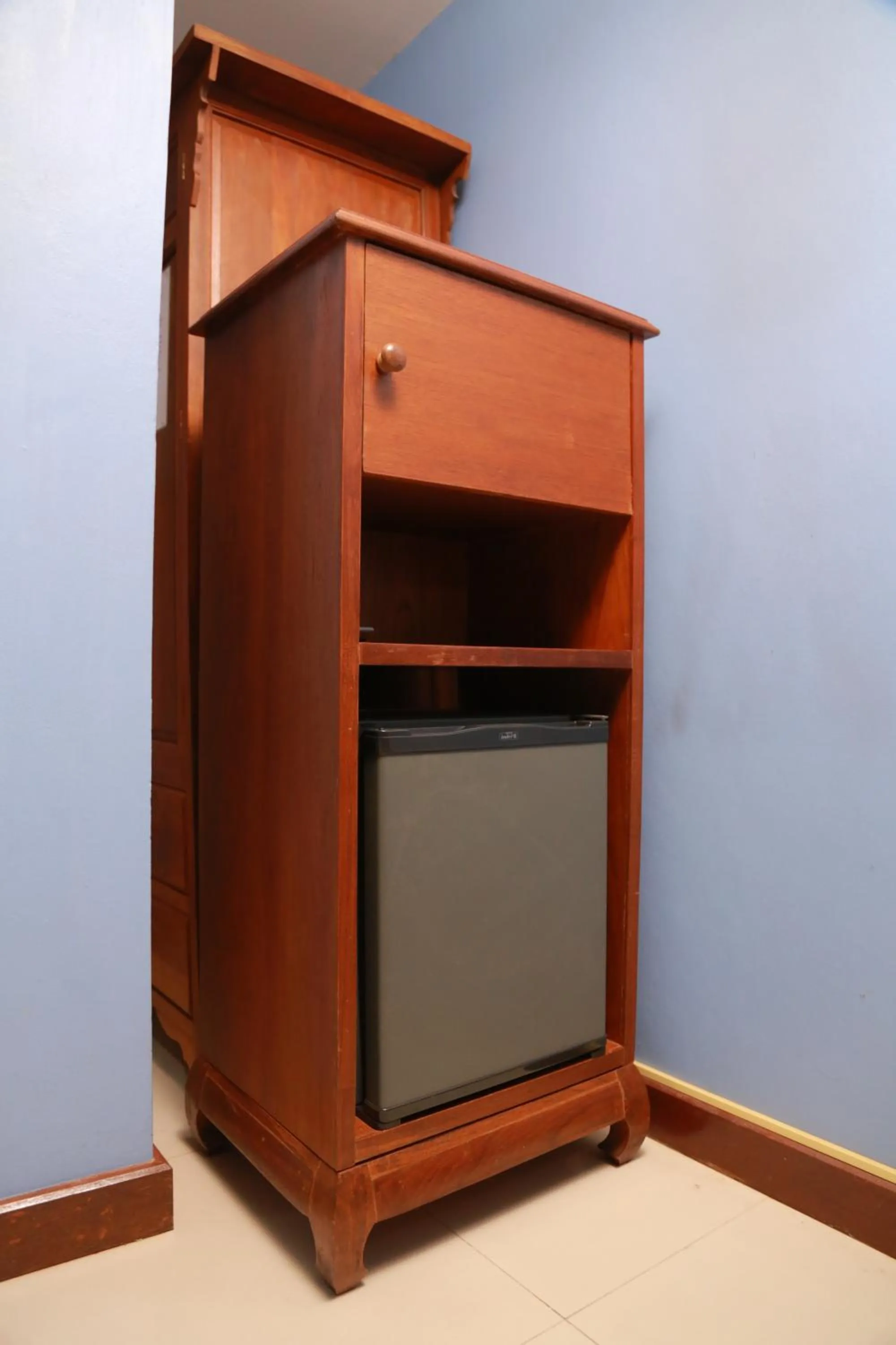 wardrobe in UPAR Hotels Silom