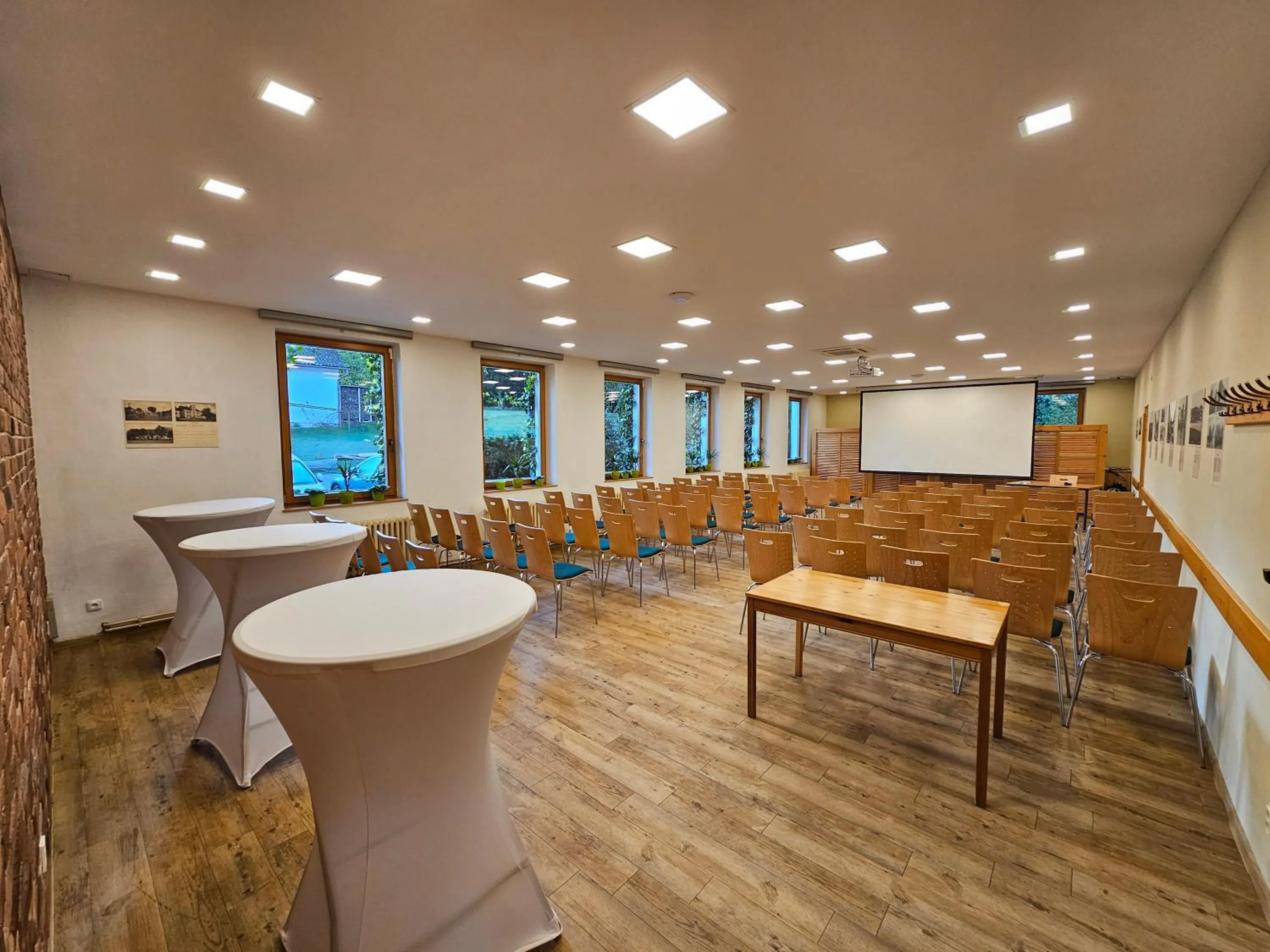 Meeting/conference room in Balónový hotel a pivovar Radešín