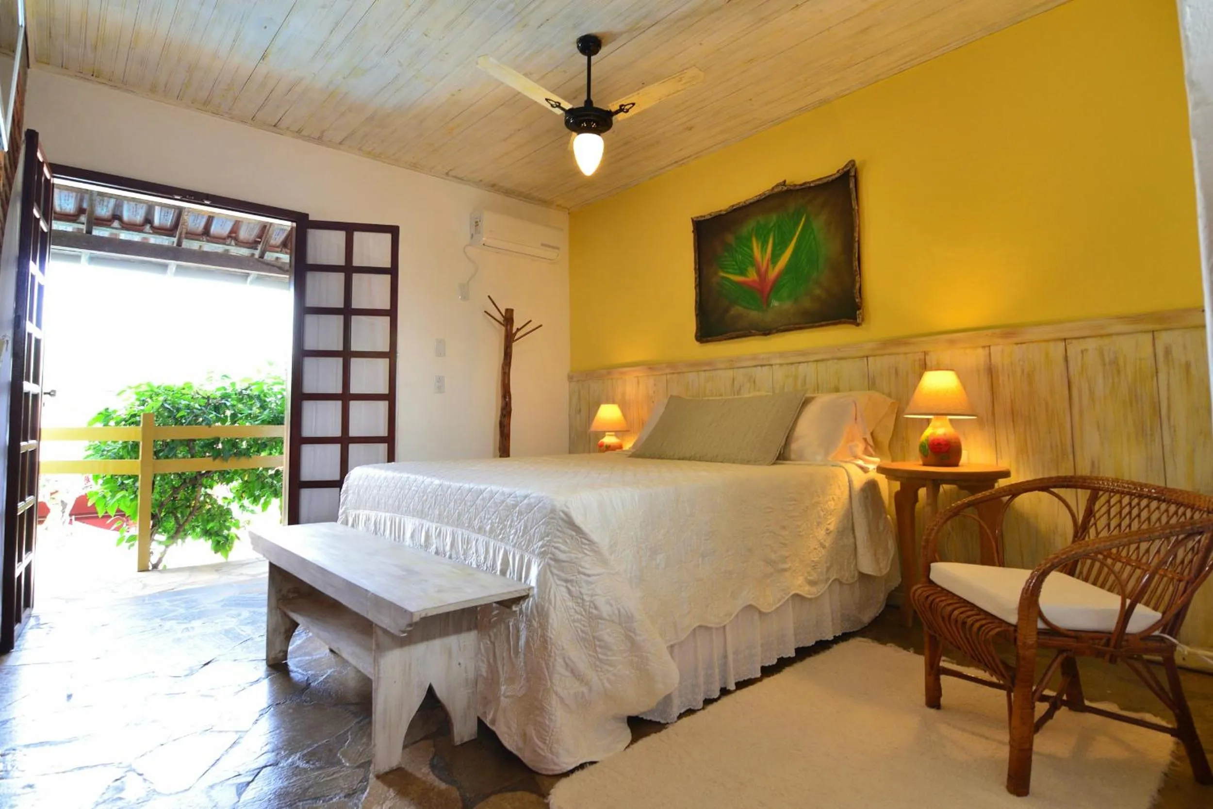 Photo of the whole room, Bed in Pousada Casa de Maria