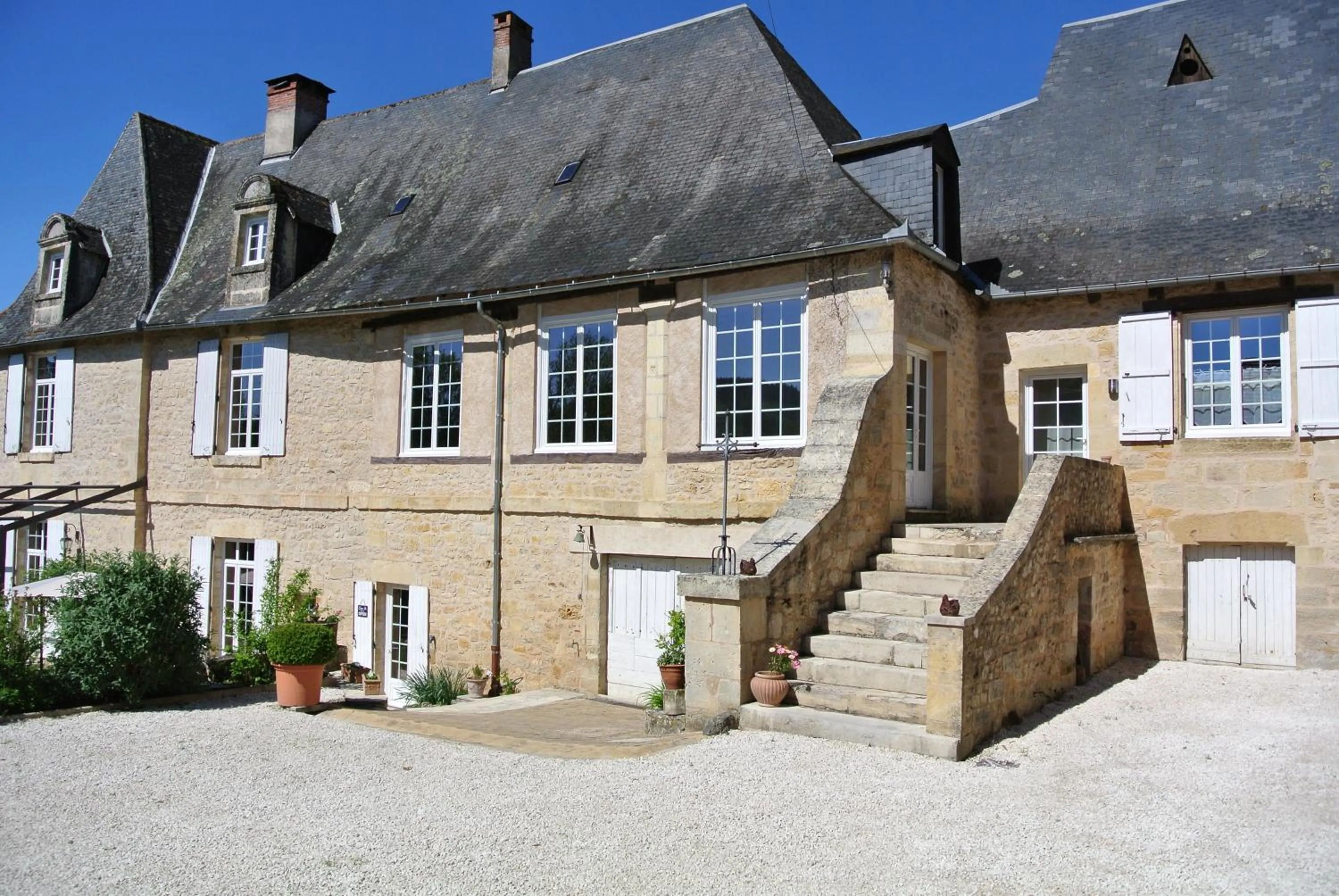 Facade/entrance in Chambre d'hôtes Au jardin de la Bachellerie