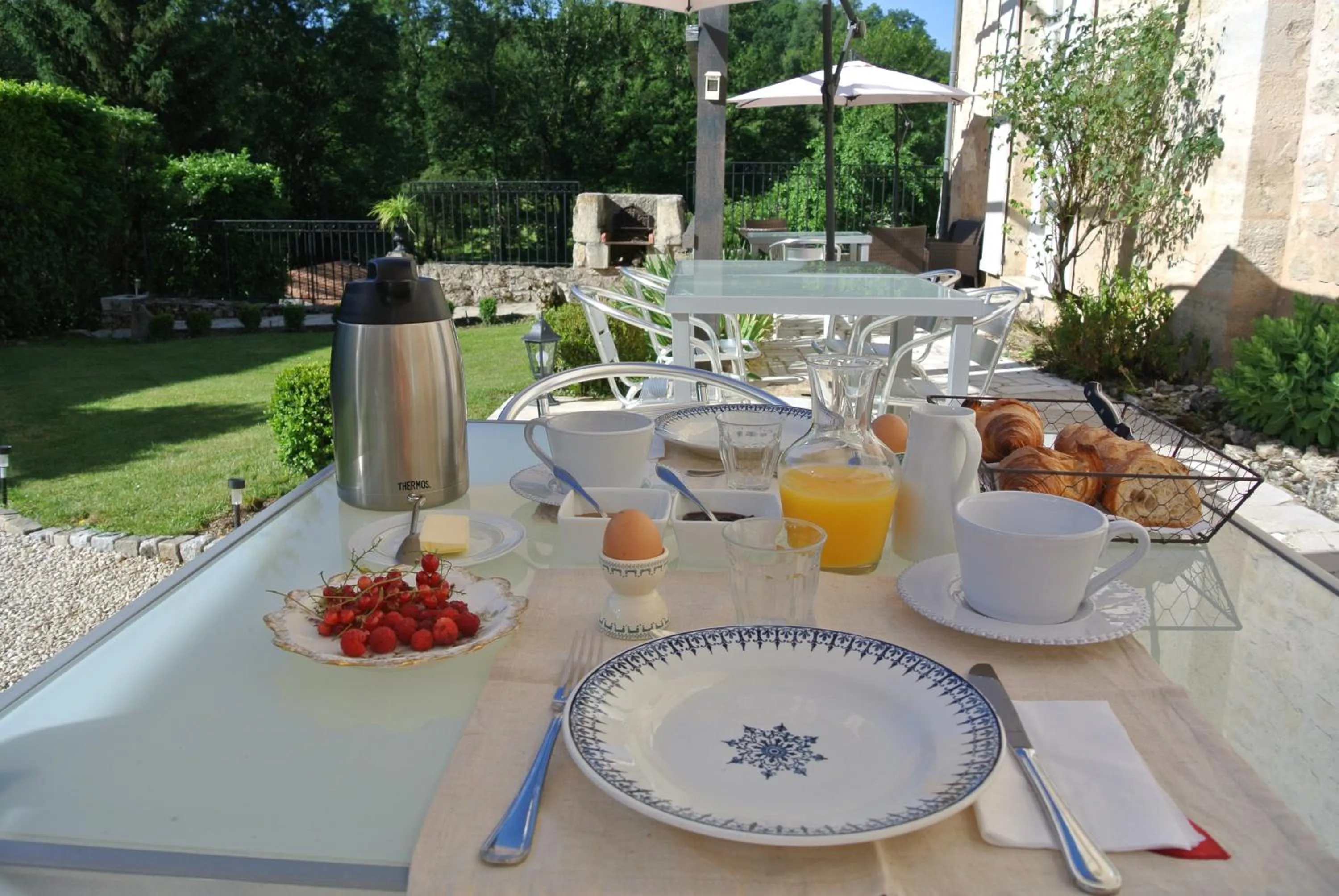 Breakfast in Chambre d'hôtes Au jardin de la Bachellerie