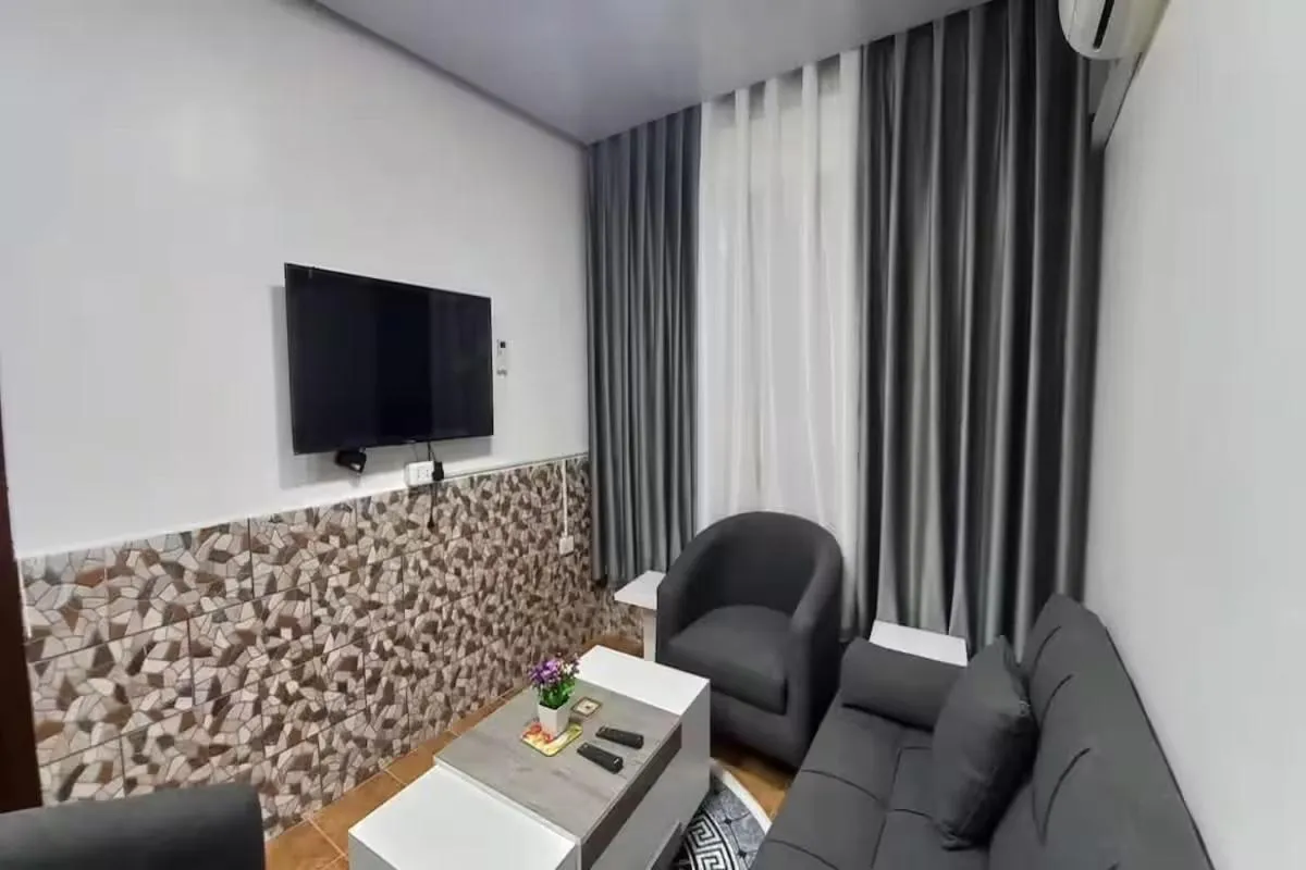 Al-Nujoom Hotel Suites