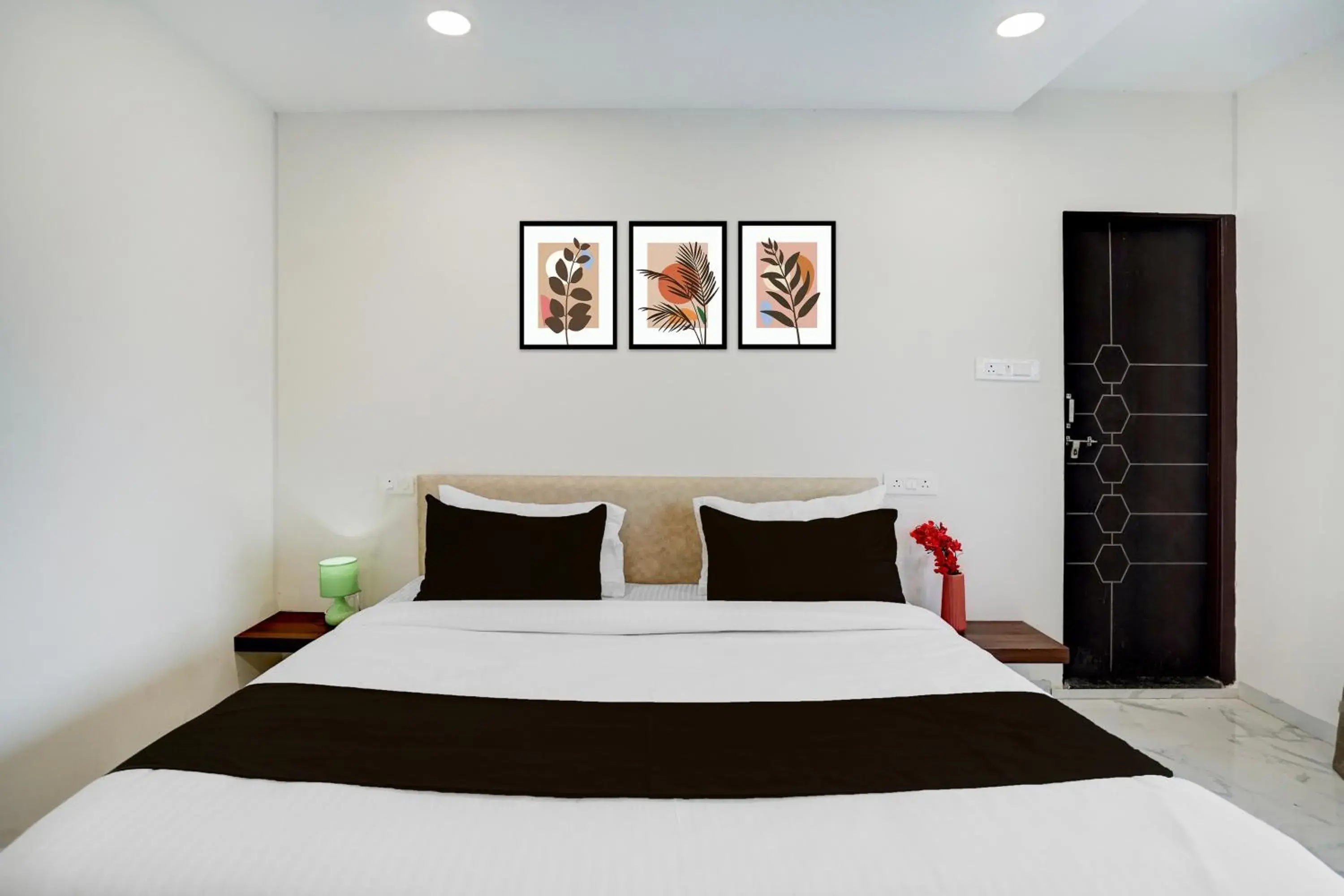 Small Double Room - single occupancy in Super Collection O Omkar Nagar Nagpur Small Double Room - single occupancy in Super Collection O Omkar Nagar Nagpur