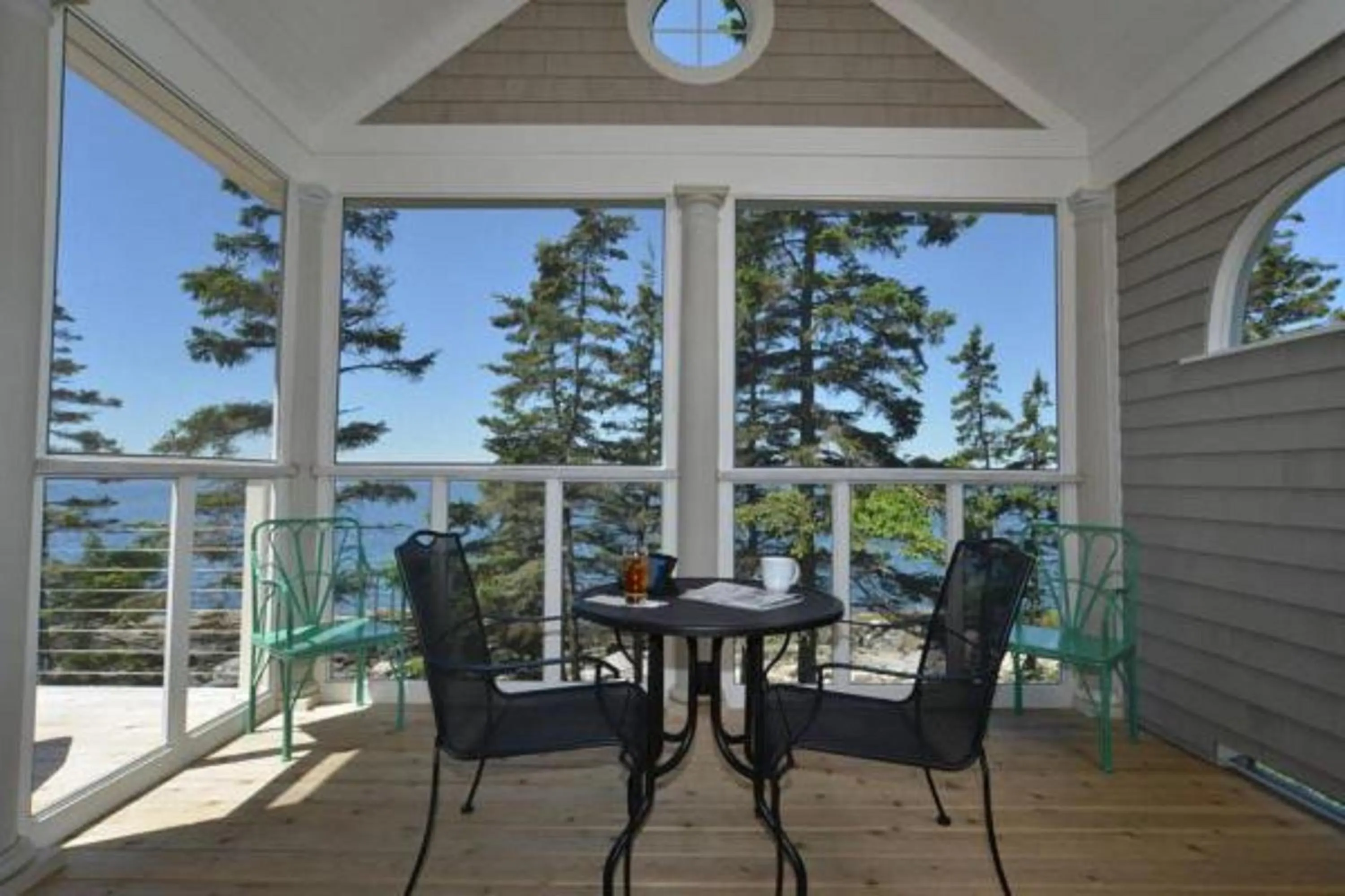 Patio in Newagen Seaside Inn