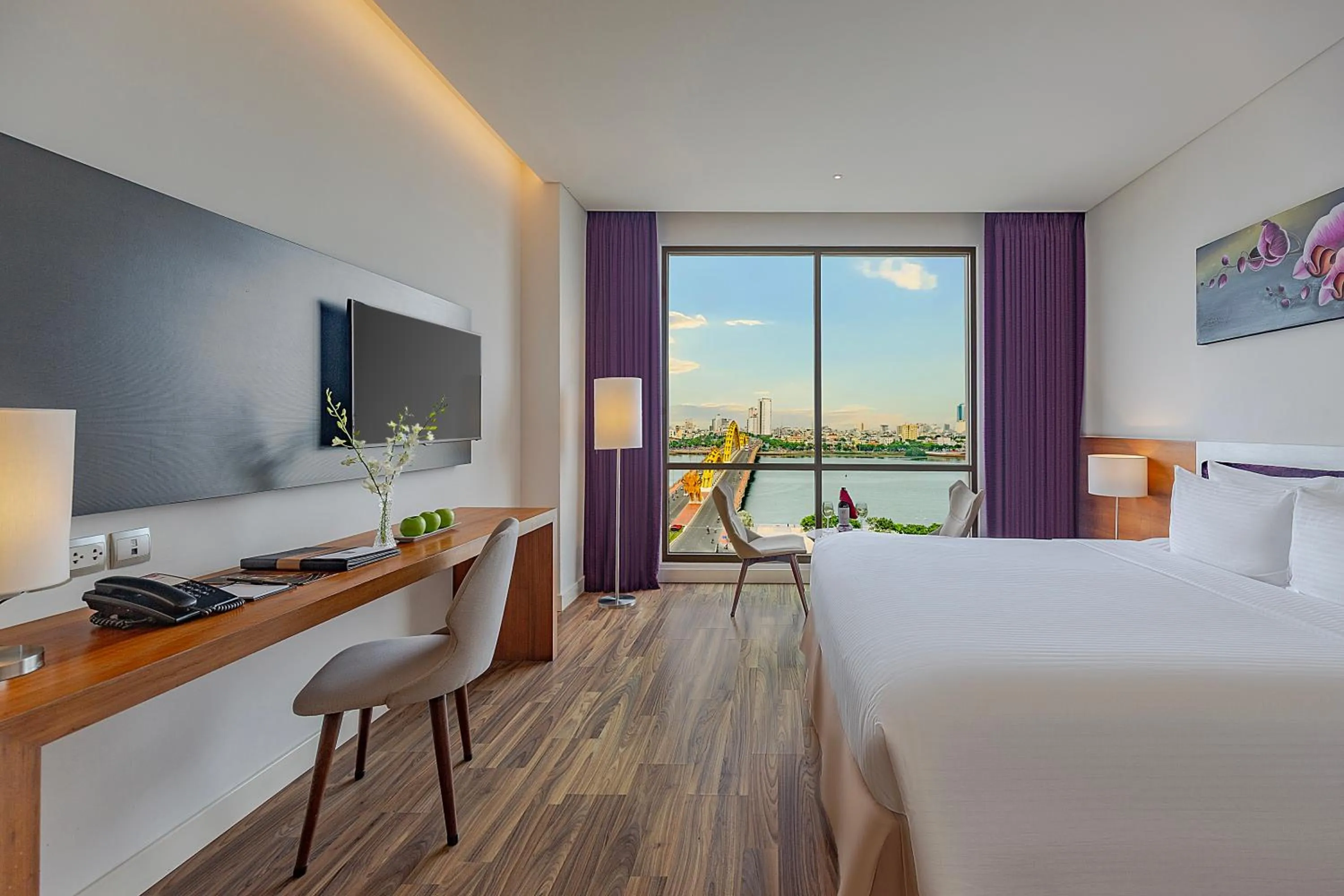 View (from property/room), Bed in Vanda Hotel