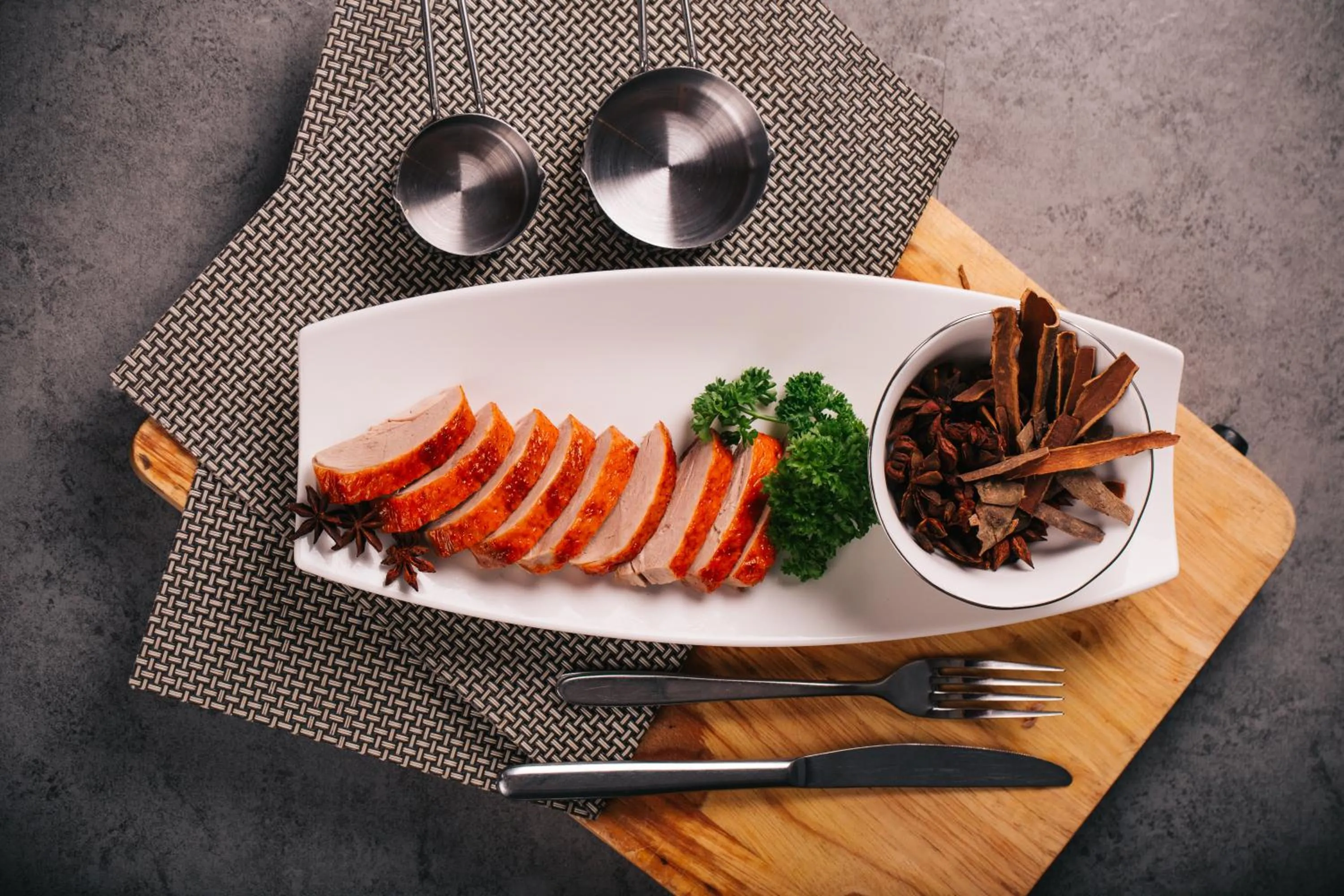 Food and drinks in Vanda Hotel