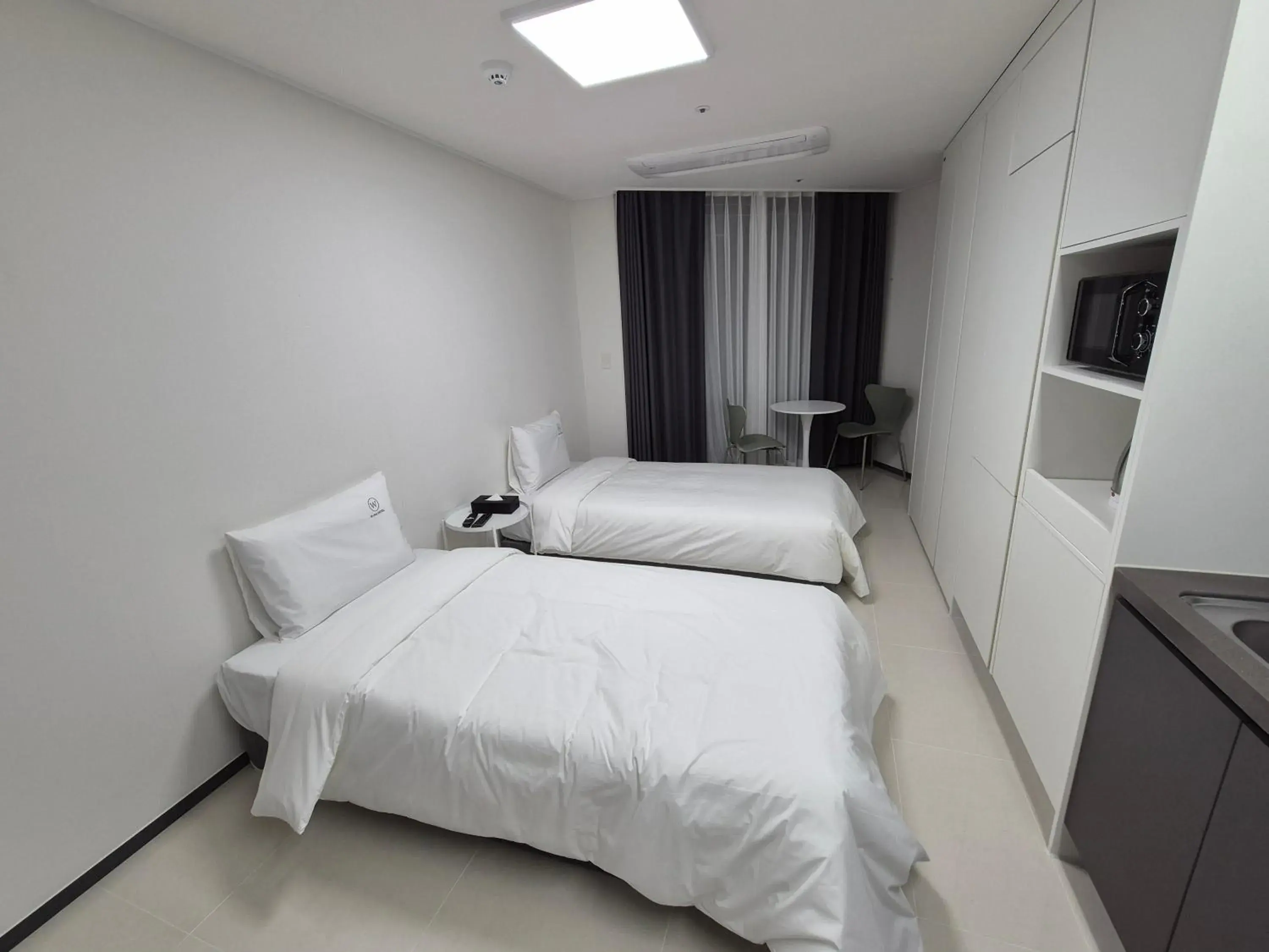 Deluxe Twin Room in W Stay Hotel Busan City Hall Deluxe Twin Room in W Stay Hotel Busan City Hall