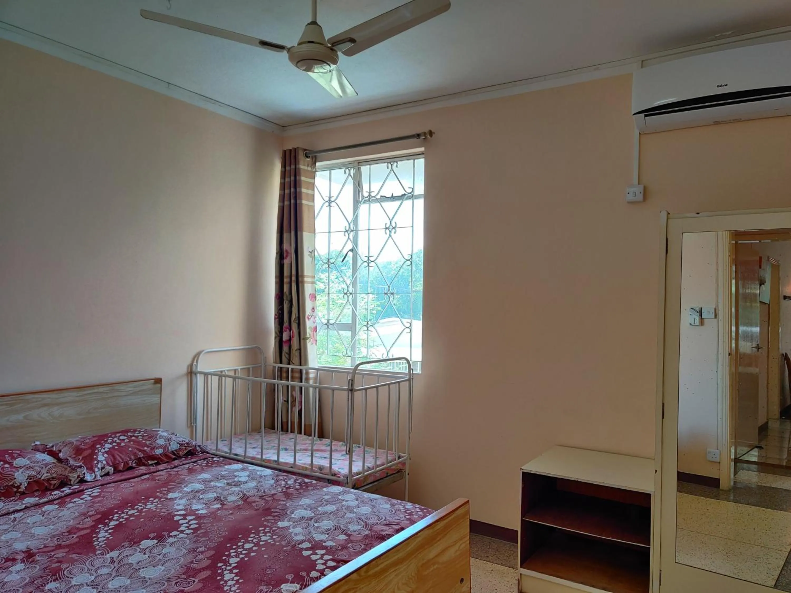 Bedroom, Bed in Pereybere Beach Apartments