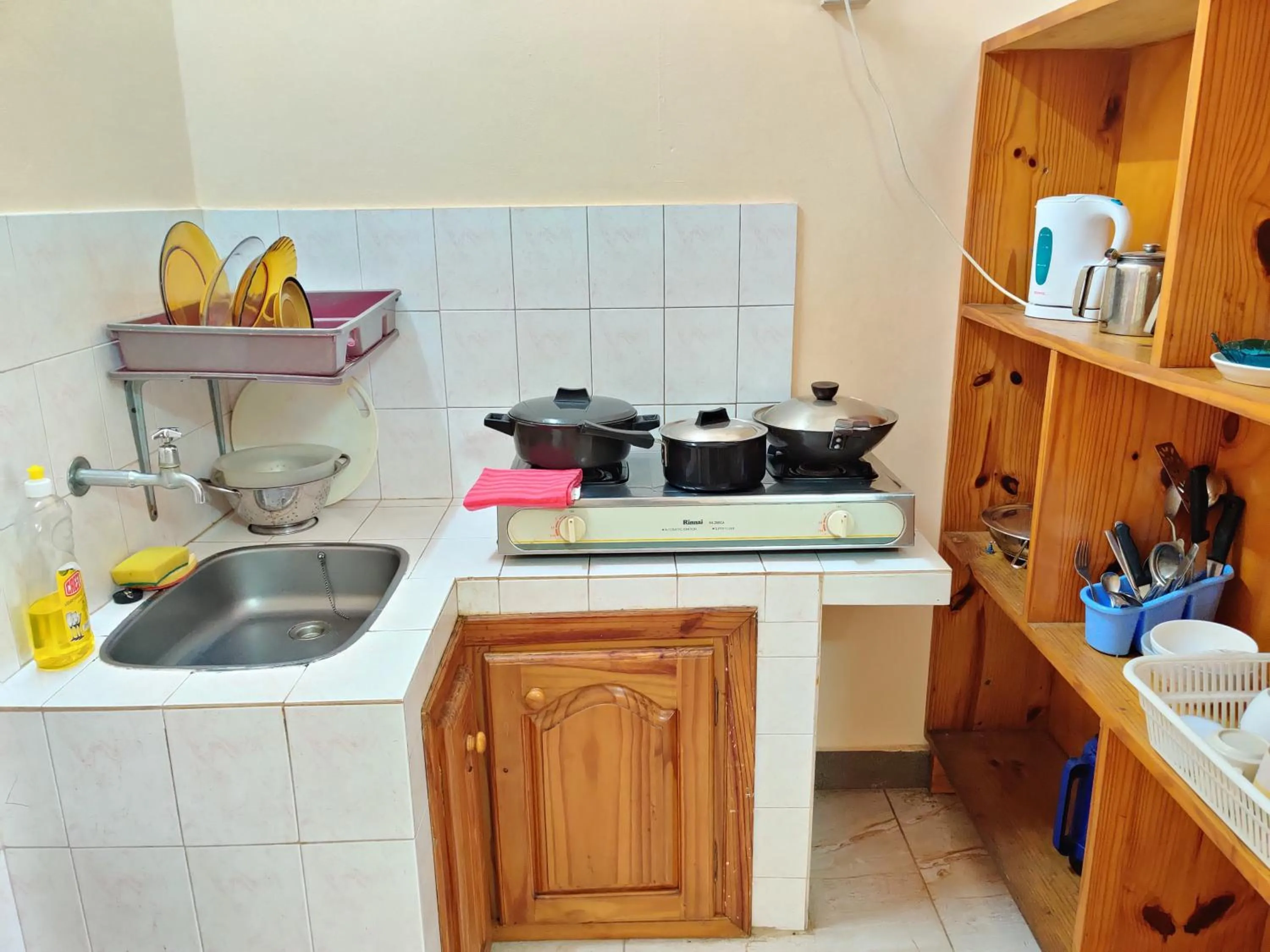 Kitchen or kitchenette in Pereybere Beach Apartments