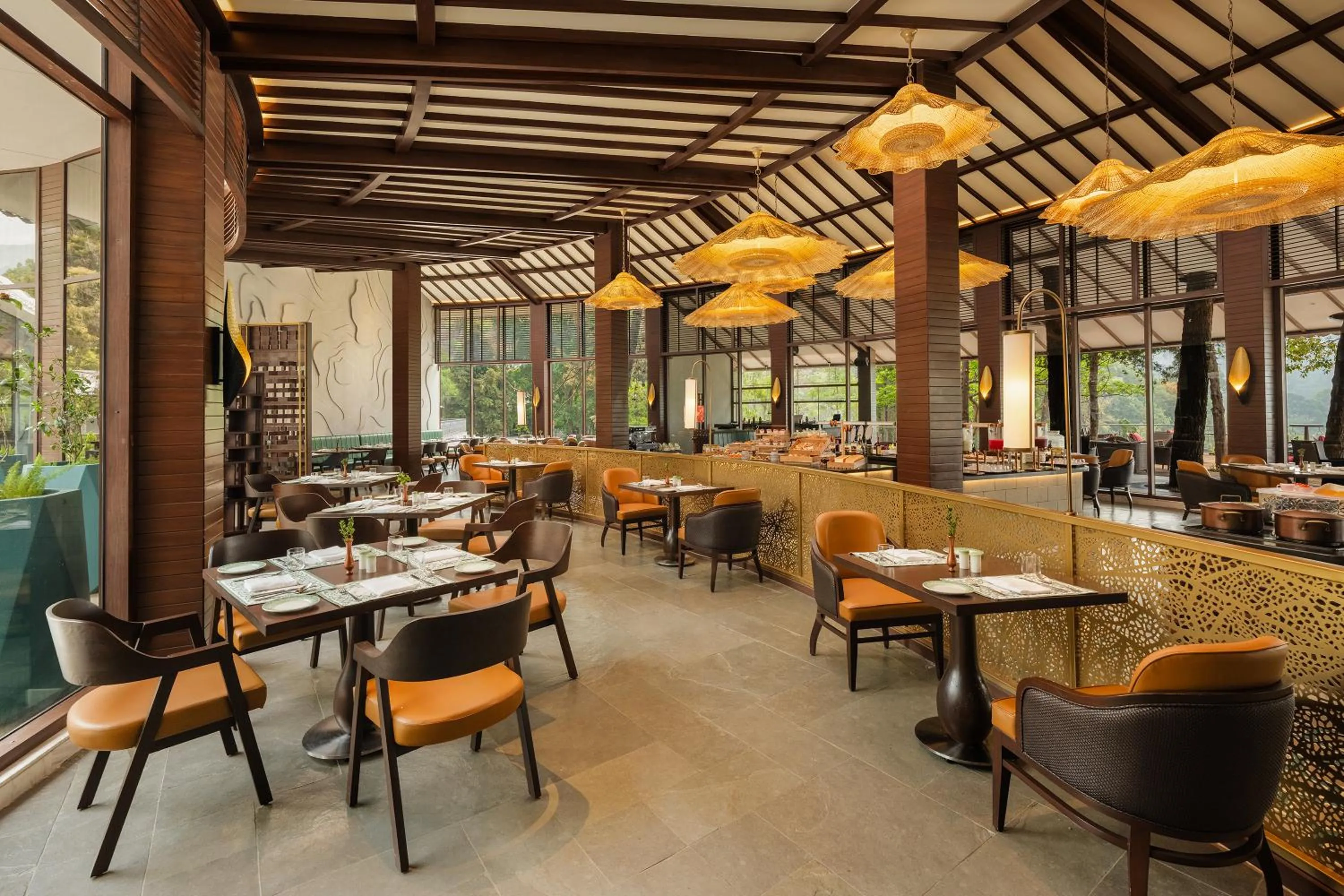 Restaurant/places to eat in Naukuchia House, Naukuchiatal - IHCL SeleQtions