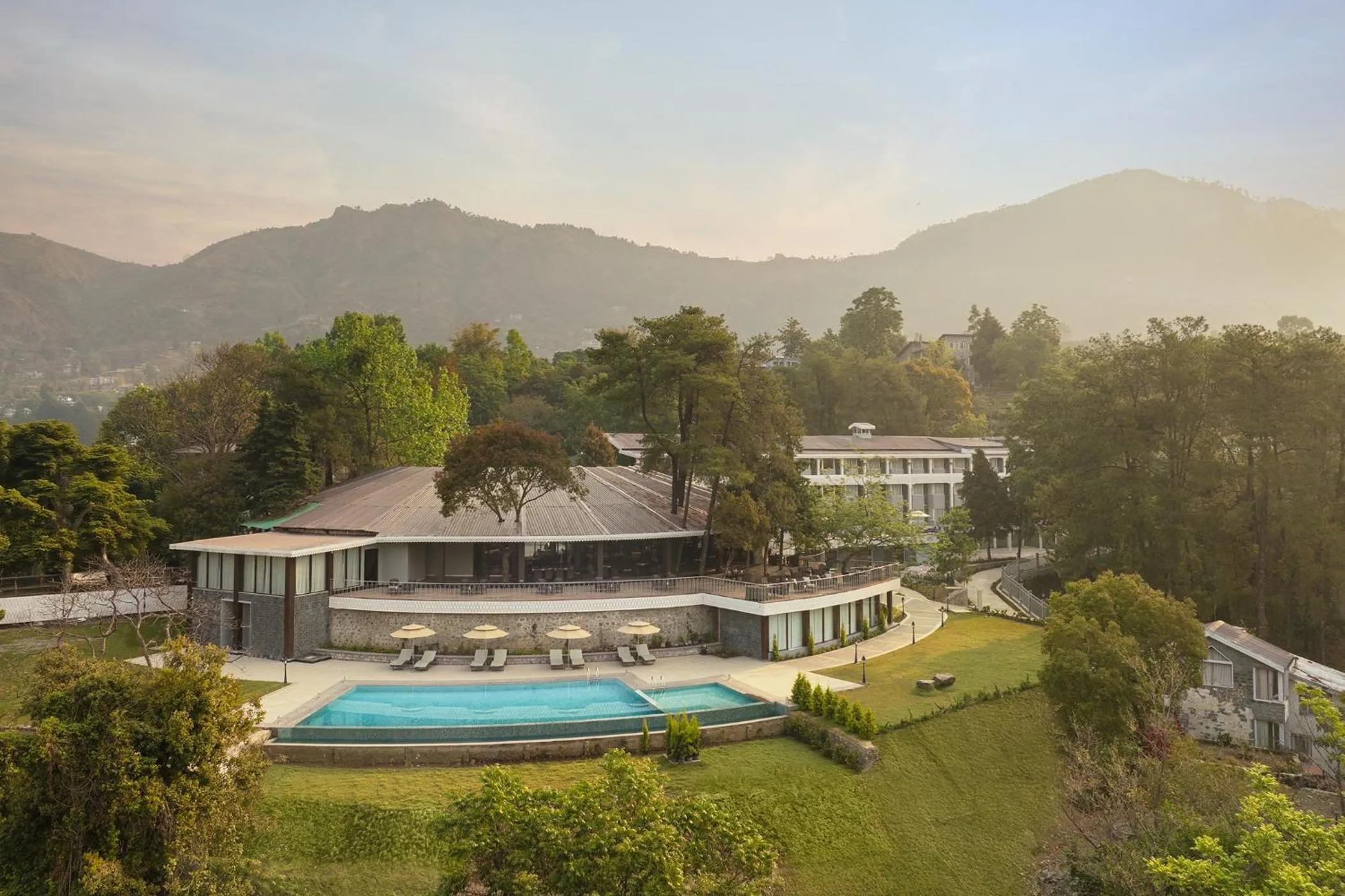 Property building in Naukuchia House, Naukuchiatal - IHCL SeleQtions