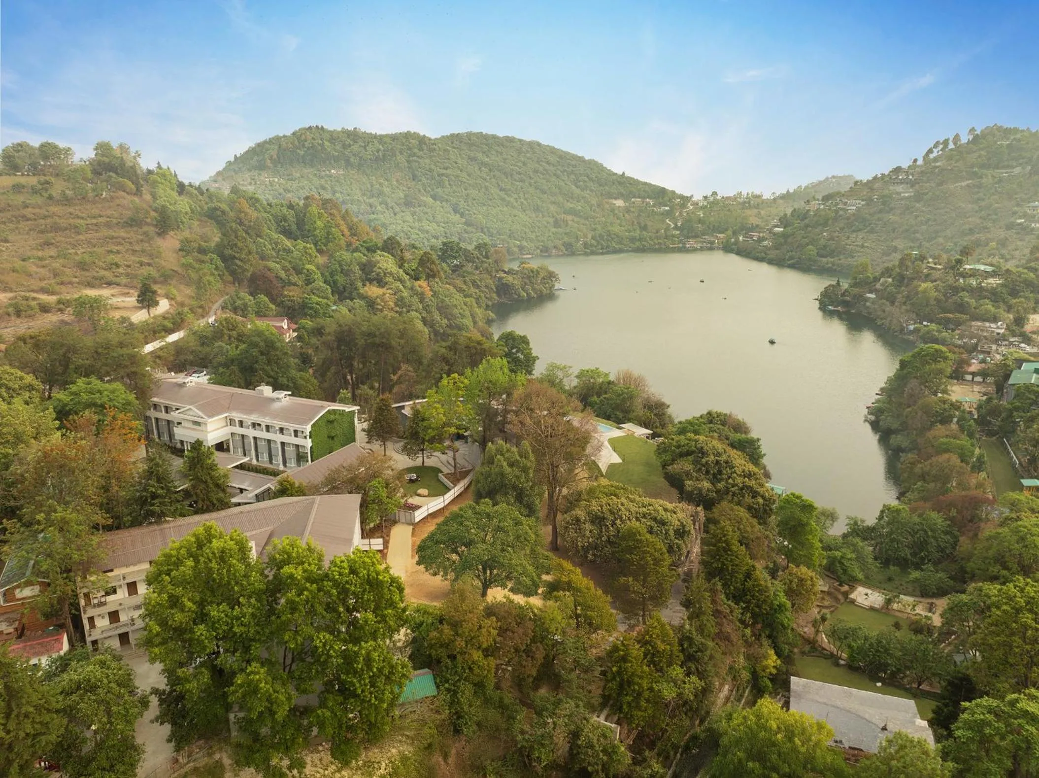 Property building in Naukuchia House, Naukuchiatal - IHCL SeleQtions