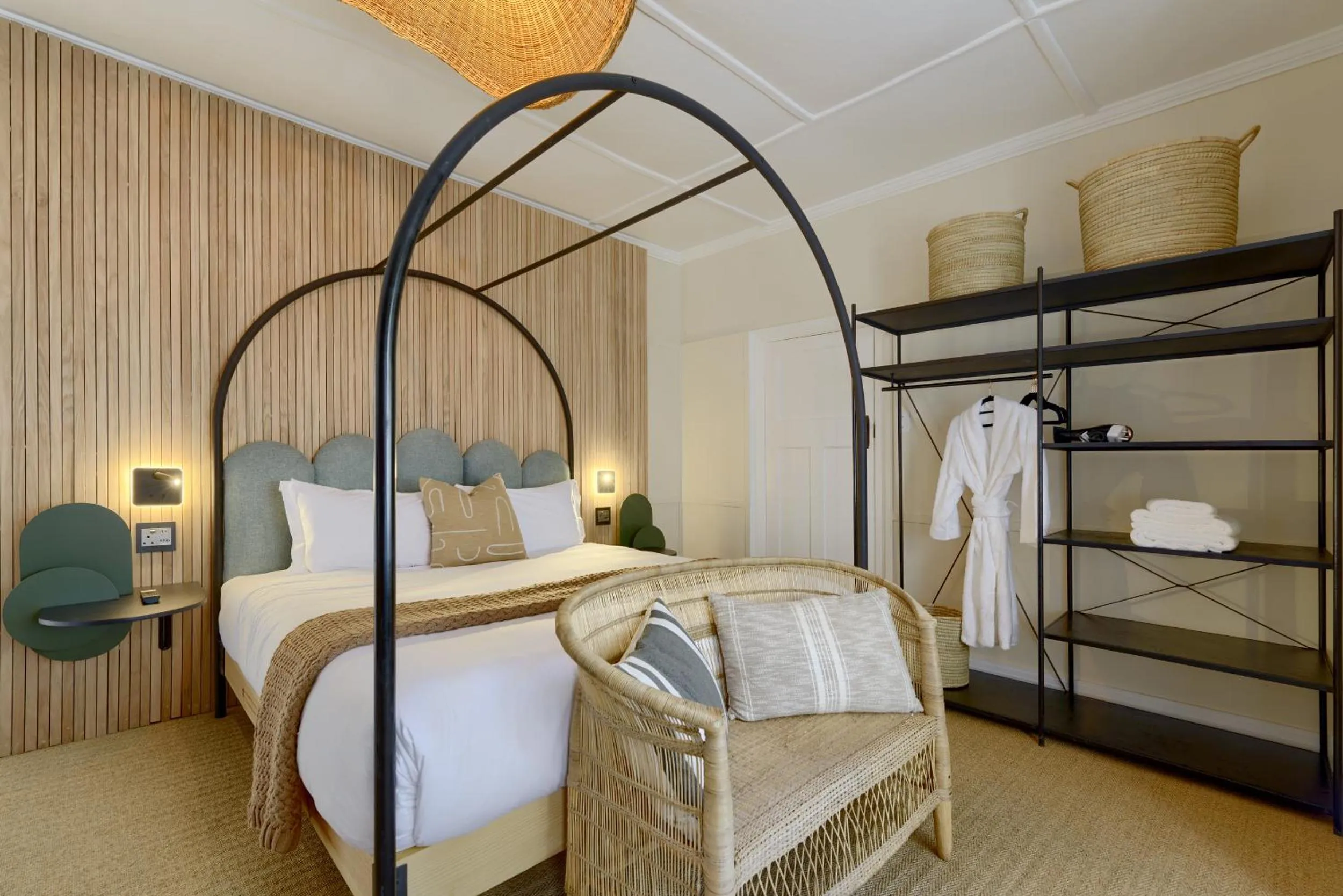 Bed in Stoep By Ideas Cartel