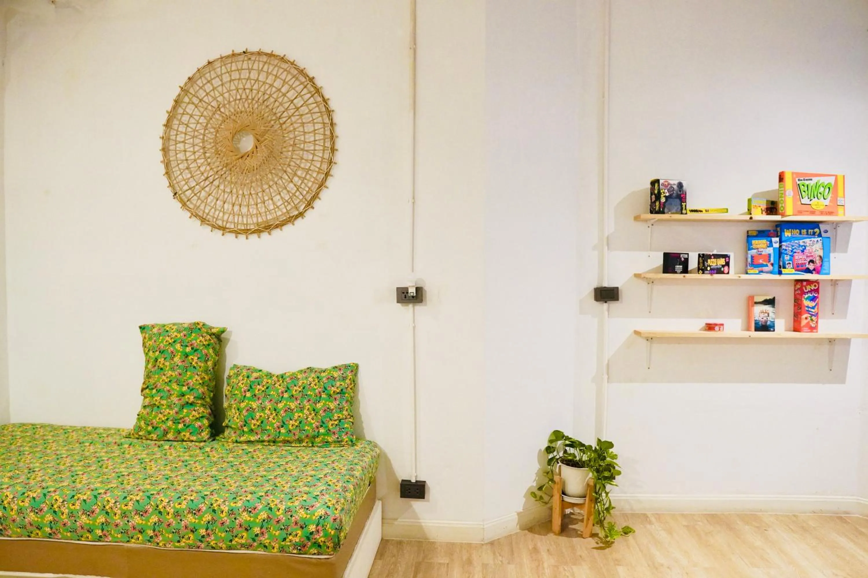 Bed in The Local Khaosan Bangkok Hotel