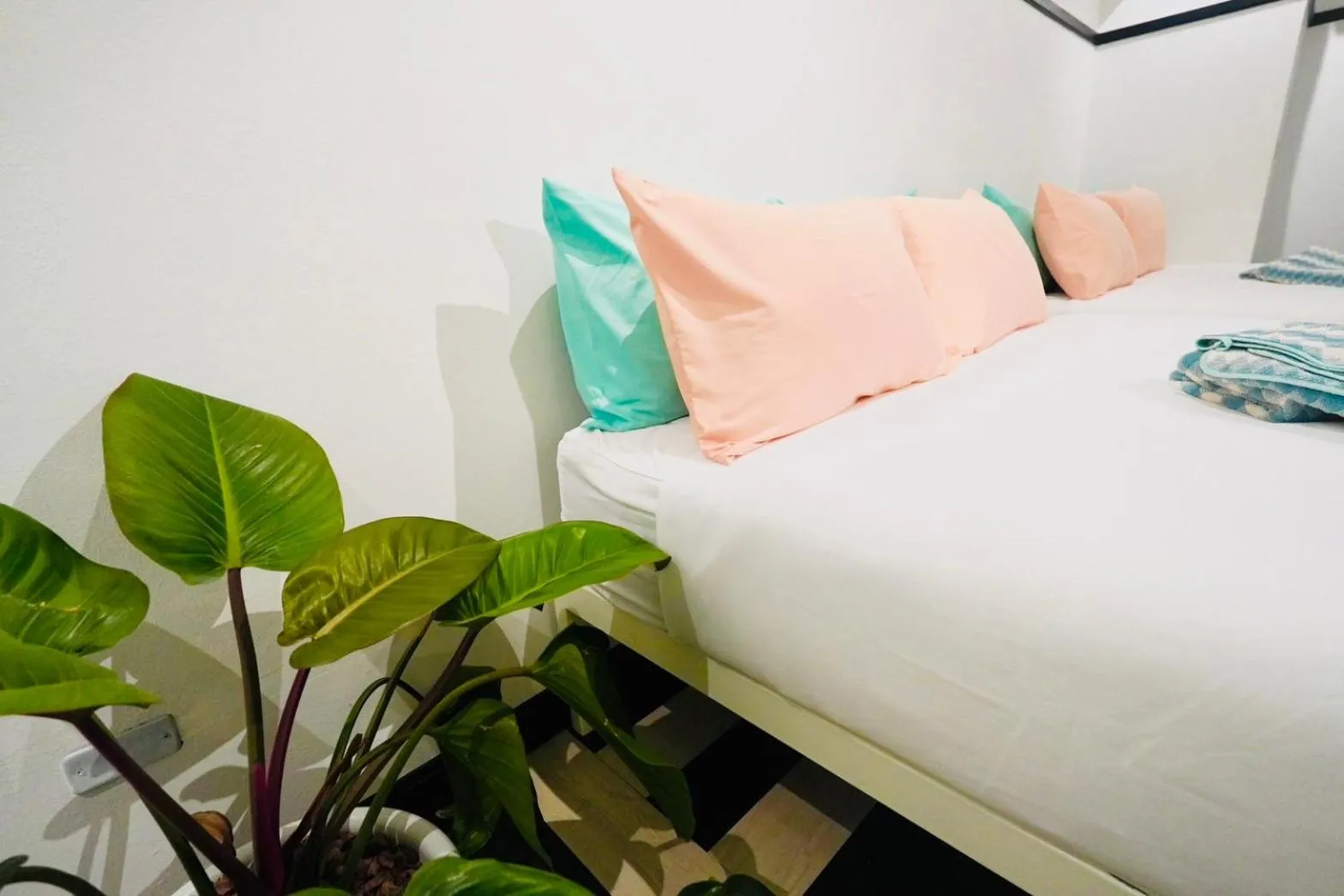 Bed in The Local Khaosan Bangkok Hotel