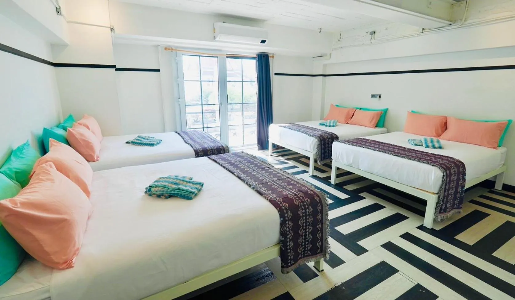 Bed in The Local Khaosan Bangkok Hotel