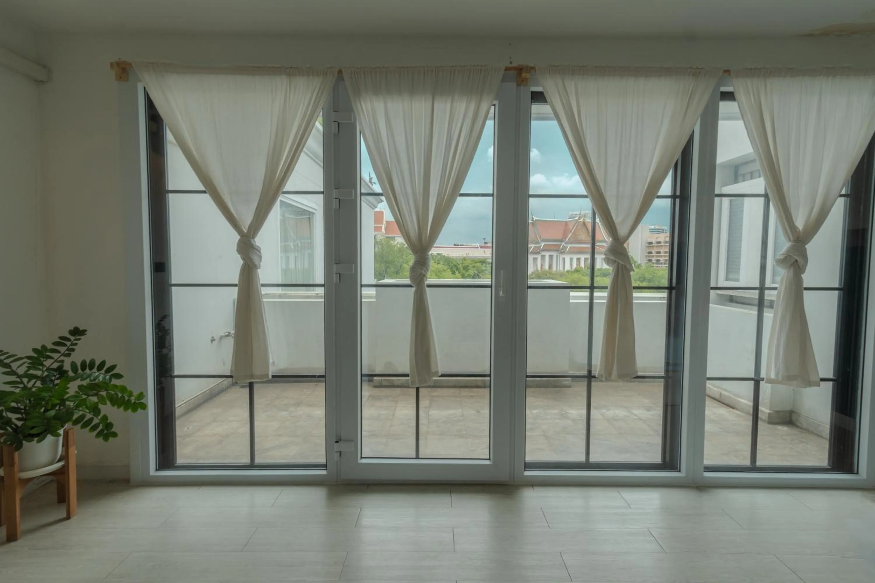 The Local Khaosan Bangkok Hotel