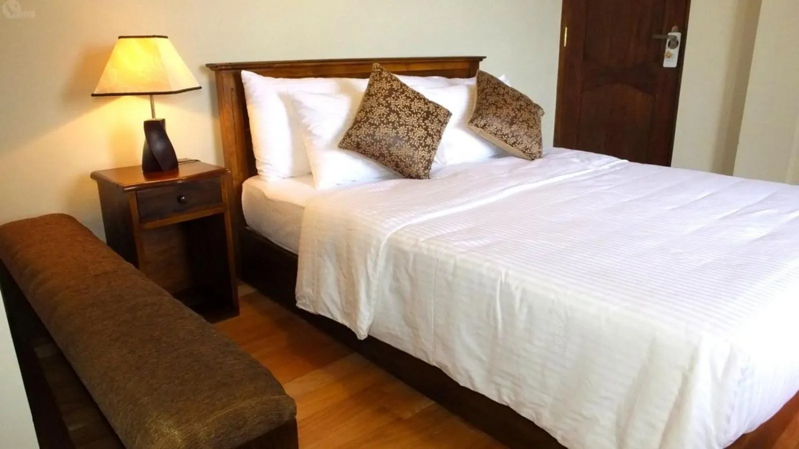 Bed in Villa Arunalu Kandy