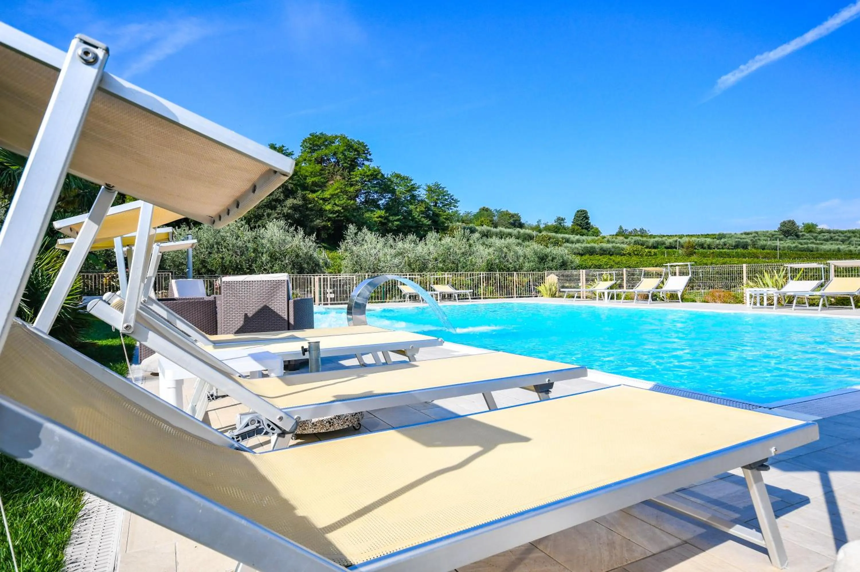 Swimming pool in Locanda Corte Montioni